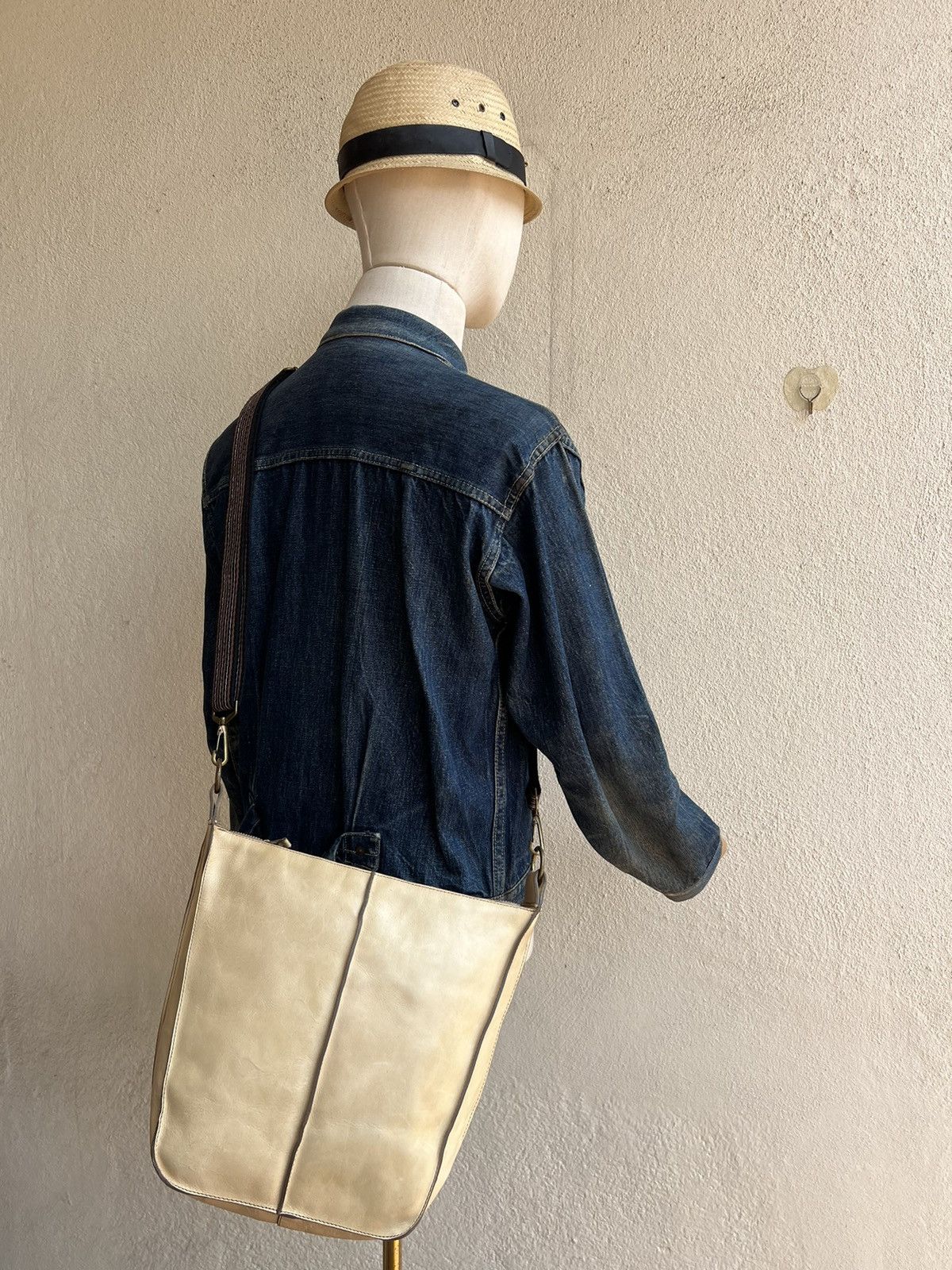 Leather Vintage B. Stuff Japan Patina Leather Sling Bag Size ONE SIZE - 3 Thumbnail