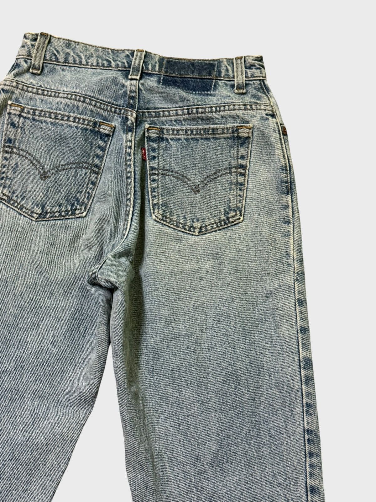 Levi's × Levi's Vintage Clothing × Vintage Vintage 90s Levi's 550 Relaxed Fit Alter Jeans Size US 26 / EU 42 - 14 Thumbnail