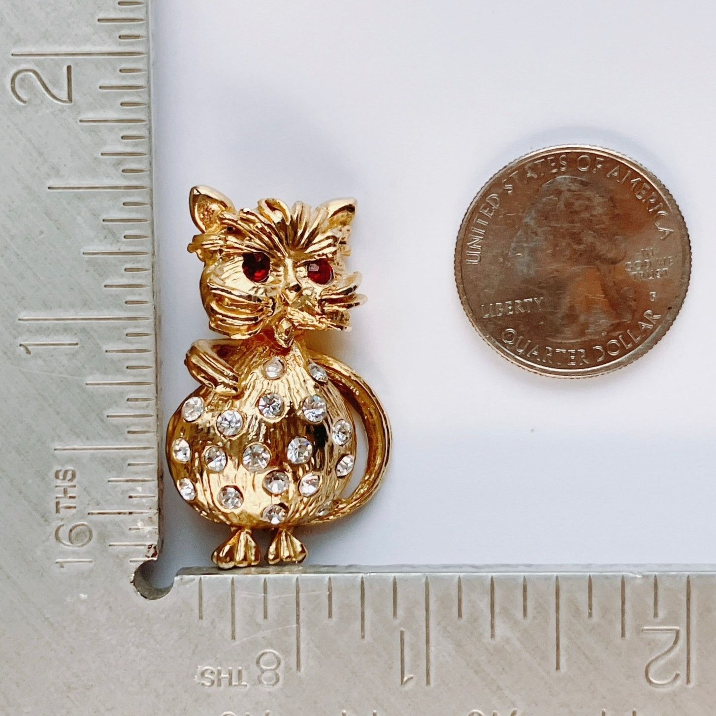 Vintage VTG 60s Cat Brooch Red Rhinestone Eyes Figural Mid Century Size ONE SIZE - 9 Thumbnail