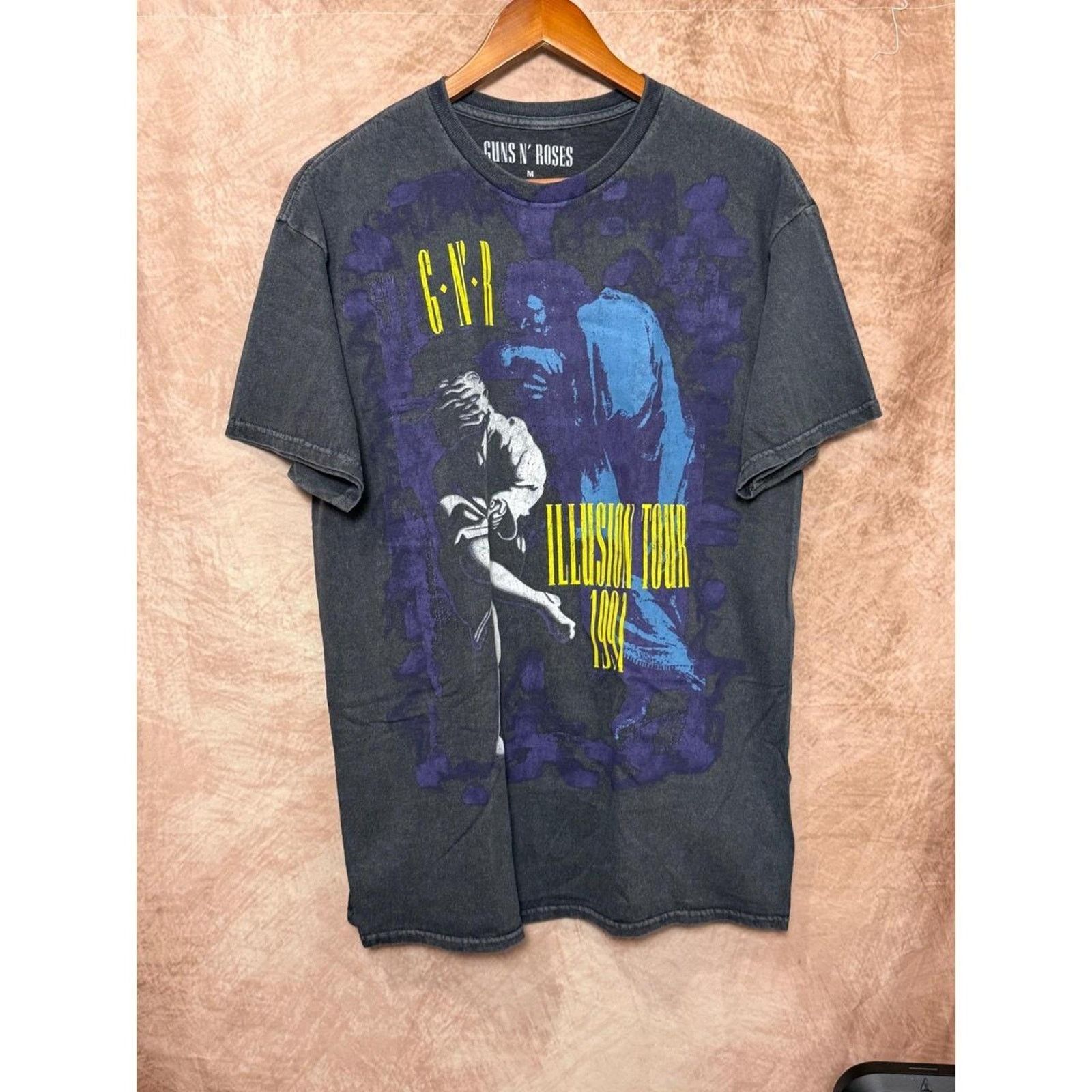 Other Guns n roses illusion tour Size US M / EU 48-50 / 2 - 2 Thumbnail