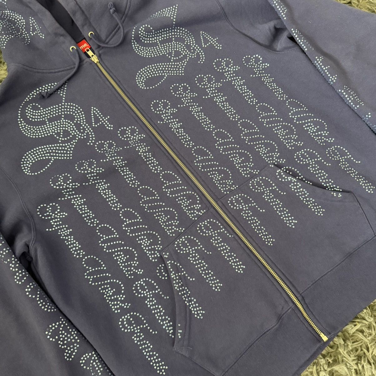 Supreme Supreme ss22 washed navy rhinestone zip up Size US M / EU 48-50 / 2 - 2 Thumbnail