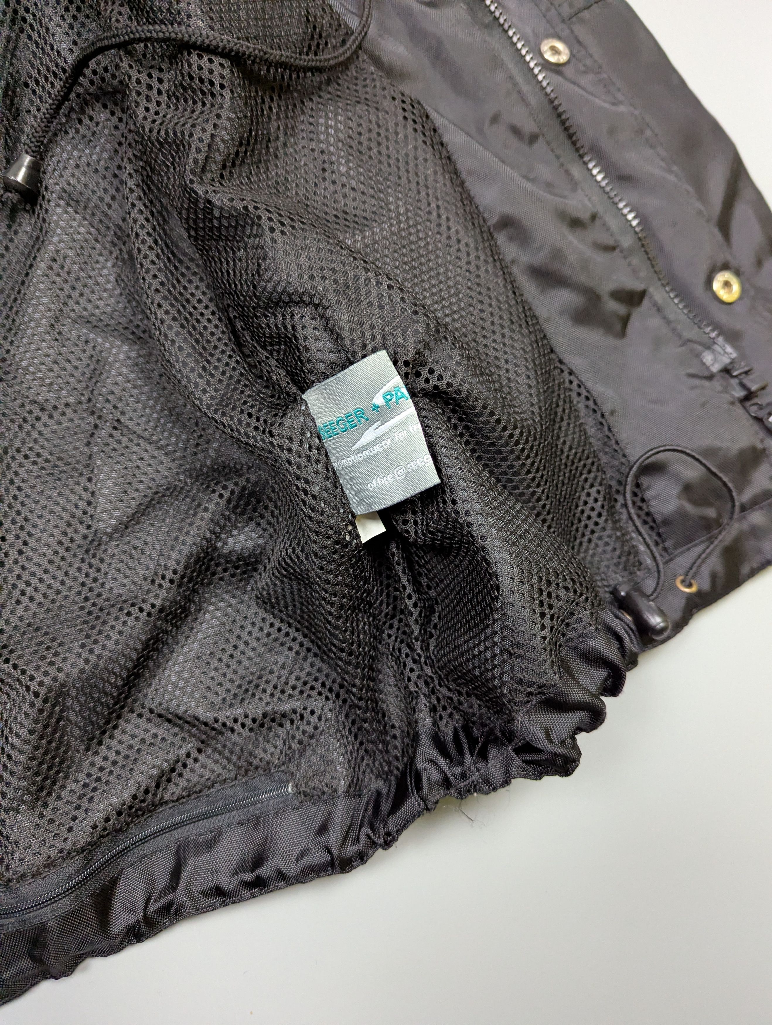 Vintage Renault Trucks Lightweight Windbreaker Jacket Black Size XL Size US XL / EU 56 / 4 - 7 Thumbnail