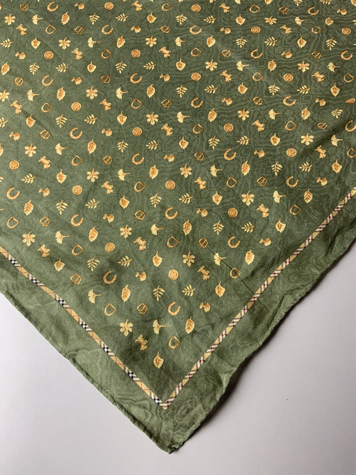 Burberry Burberry’s Spellout Embroidery Monogram Bandana Handkerchief Size ONE SIZE - 11 Thumbnail
