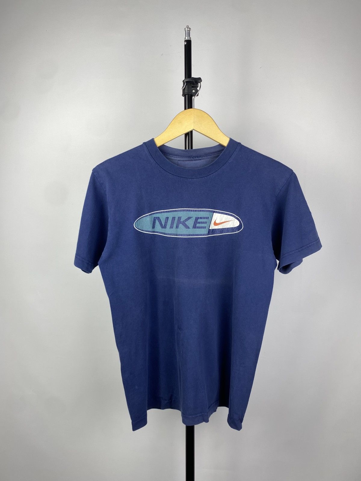 Nike × Vintage Vintage 90s Nike Swoosh Logo Y2K Retro Tee T-Shirt Size US S / EU 44-46 / 1 - 1 Thumbnail