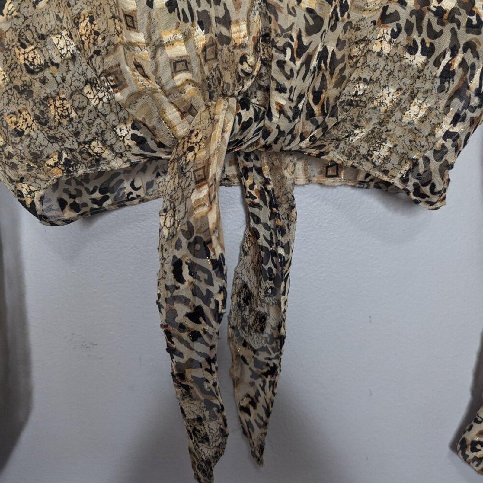 Vintage Vintage 90's Animal Print Long Sleeve Tie Front Shirt Gold Size M / US 6-8 / IT 42-44 - 5 Thumbnail