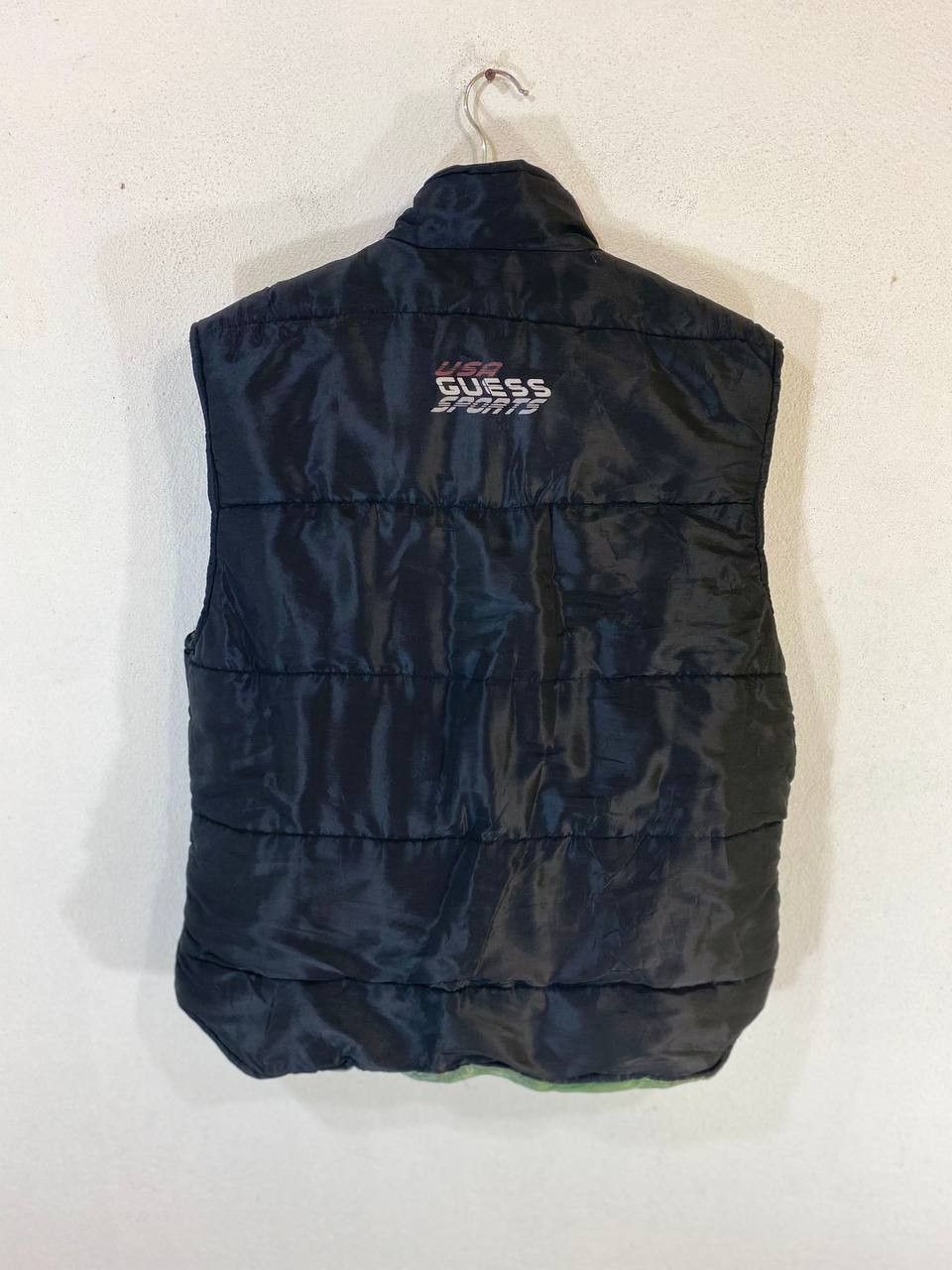 Guess vintage guess puffer vest very nice design Size US M / EU 48-50 / 2 - 6 Thumbnail