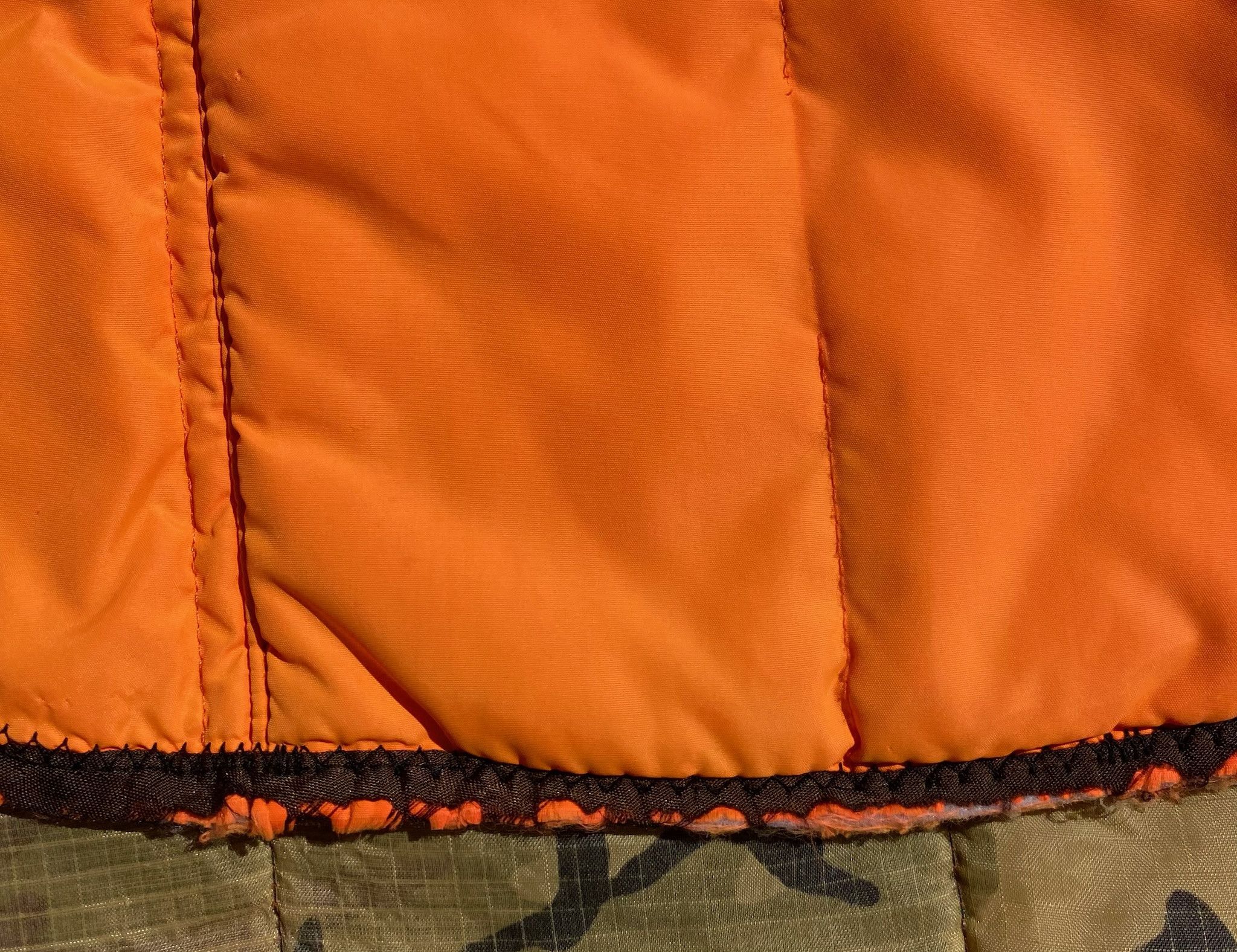 Vintage 80s Orange Camo Camouflage Reversible Distressed Vest Large Size US L / EU 52-54 / 3 - 7 Thumbnail