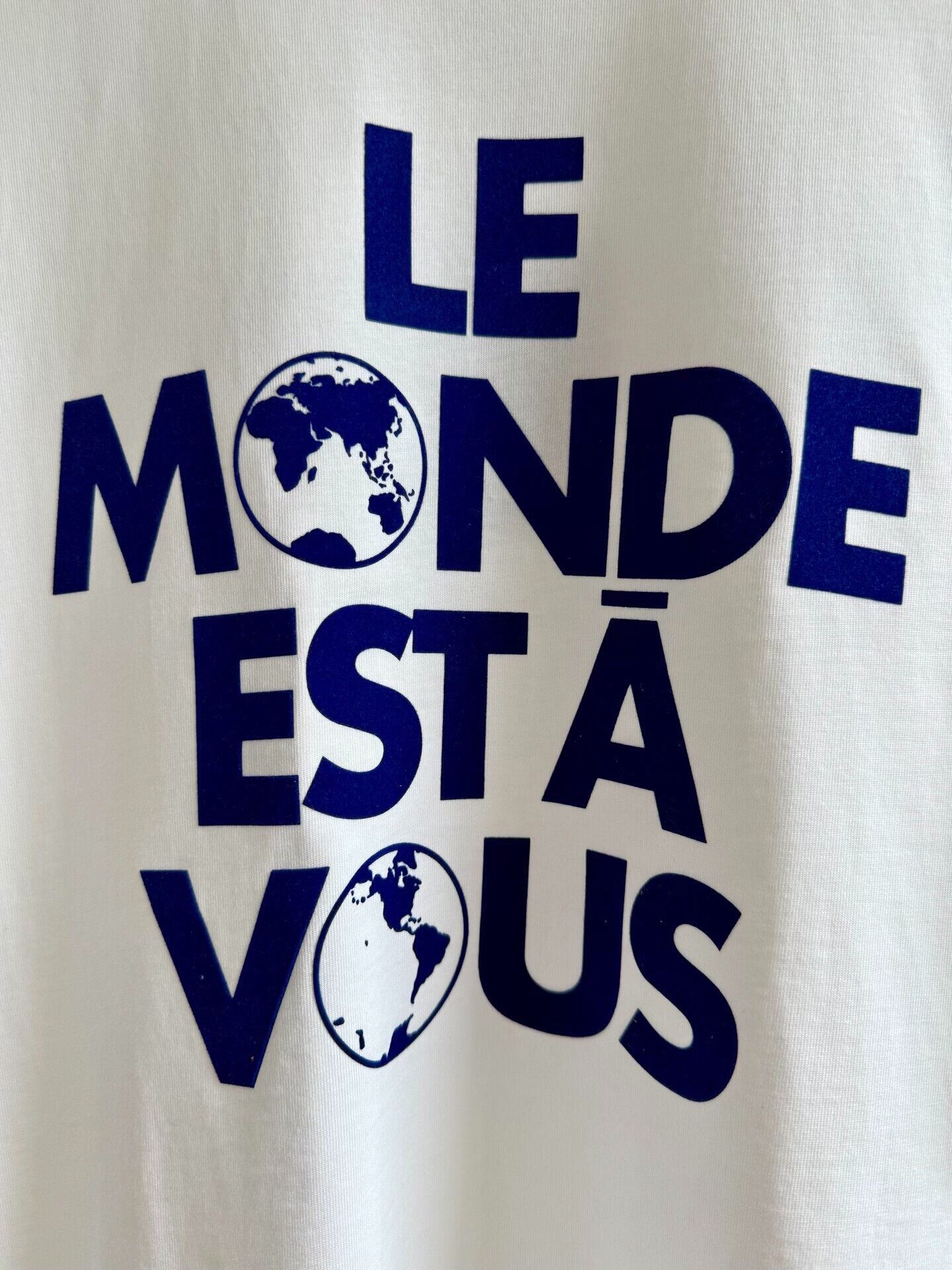 LVXWA lv earth velvet print t-shirt Size US M / EU 48-50 / 2 - 3 Thumbnail