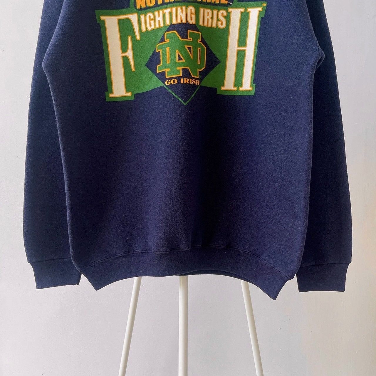 Vintage 90s University of Notre Dame Fighting Irish sweatshirt/ L Size US L / EU 52-54 / 3 - 4 Thumbnail