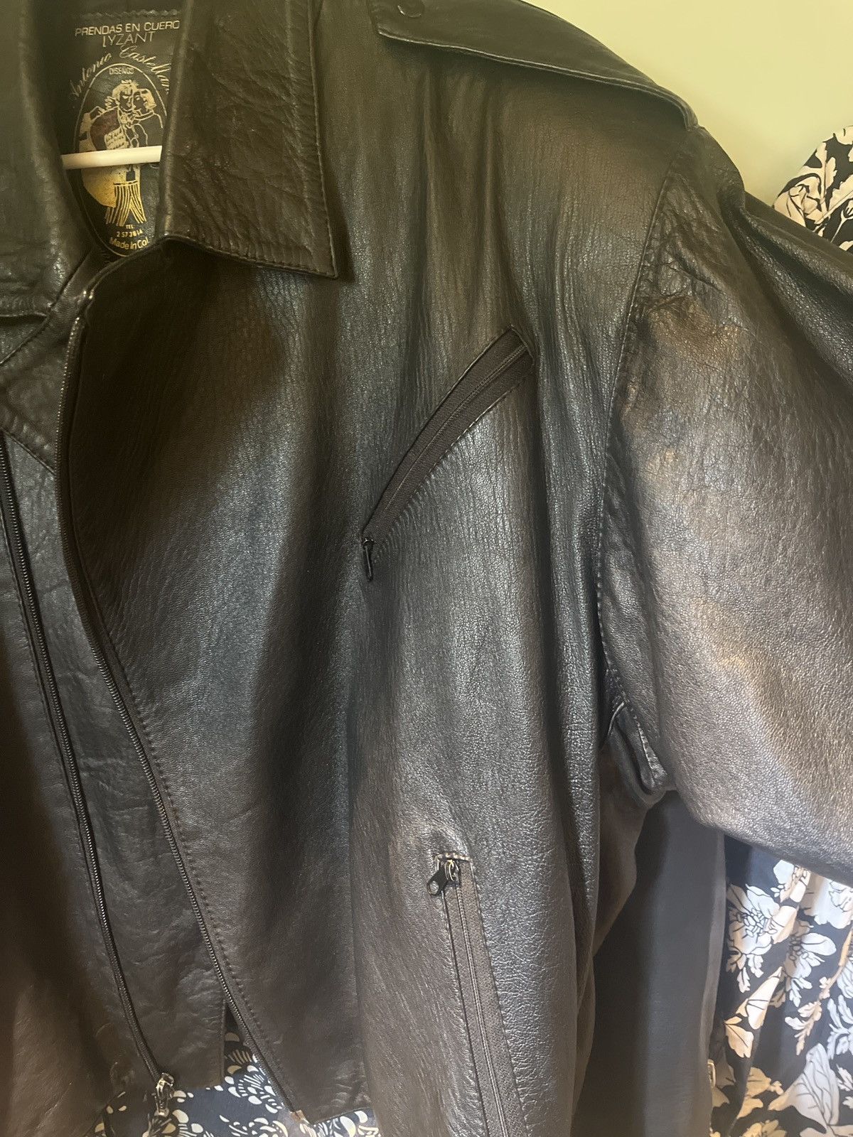 Vintage Vintage Colombian Leather Jacket Size US L / EU 52-54 / 3 - 4 Thumbnail