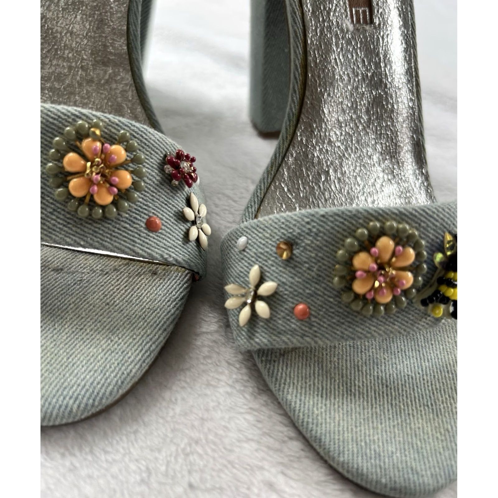 Vintage Rampage Skye Denim Bee Flower Embellished Ankle Strap Sandal Heels Size 8.5 Women Blue Strappy Heel Flower Beaded Studded Mid 2-2.9in Size US 9 / IT 39 - 6 Thumbnail