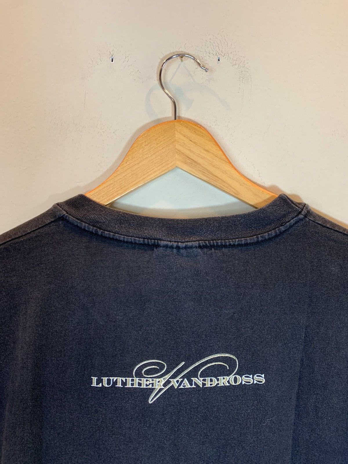 Band Tees × Rap Tees × Vintage *RARE* Vintage 90’s Luther Vandross Faded R&B Soul Art Shirt Size US L / EU 52-54 / 3 - 4 Thumbnail