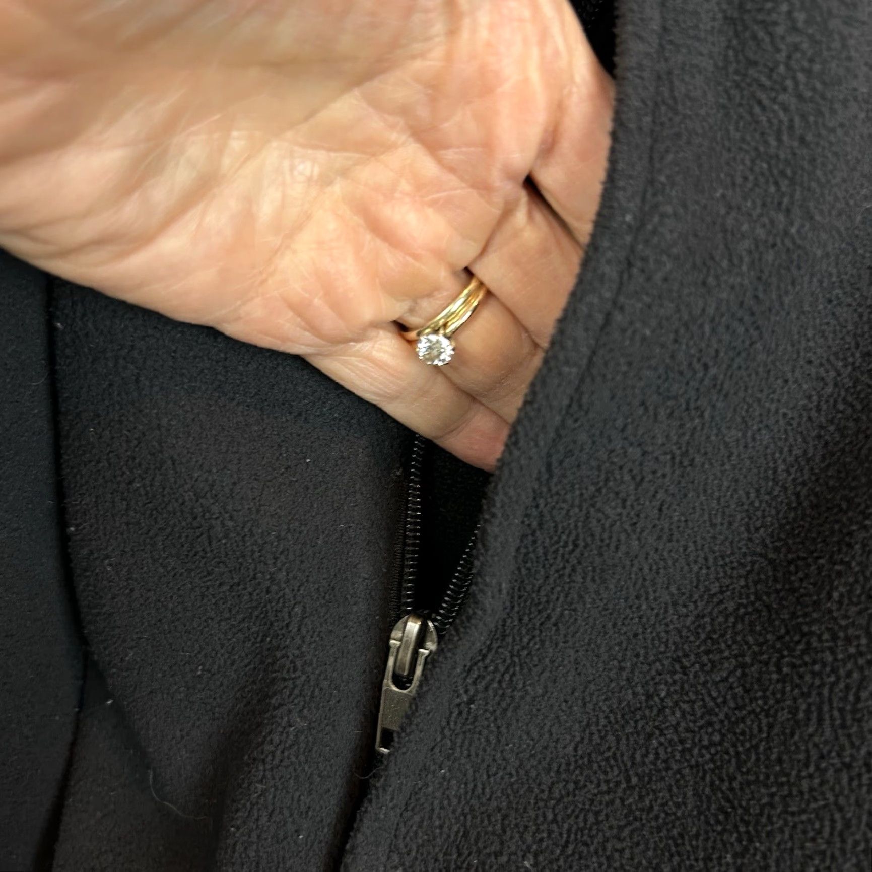 Marmot Marmot Jacket Men M Fleece Full Zip Black Solid Pockets Size US M / EU 48-50 / 2 - 5 Thumbnail