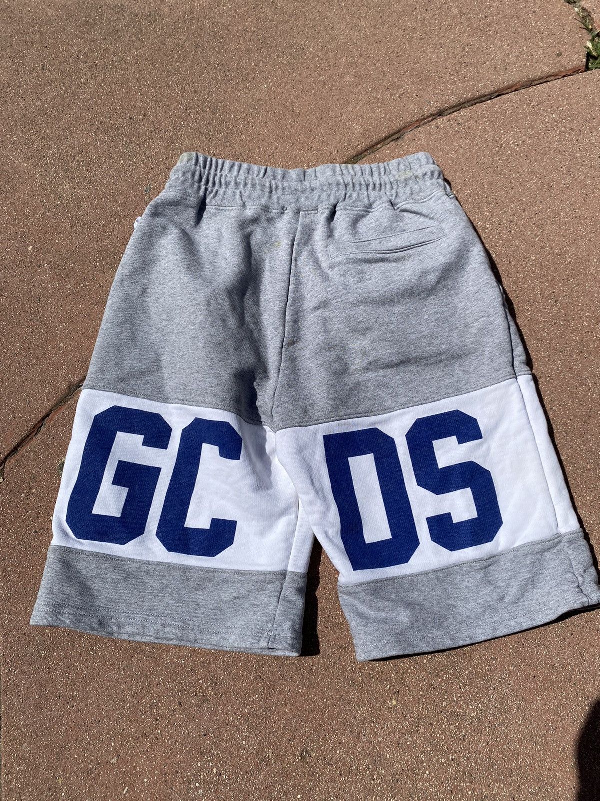 GCDS GCDS Logo Band Sweat Short Size US 30 / EU 46 - 2 Thumbnail