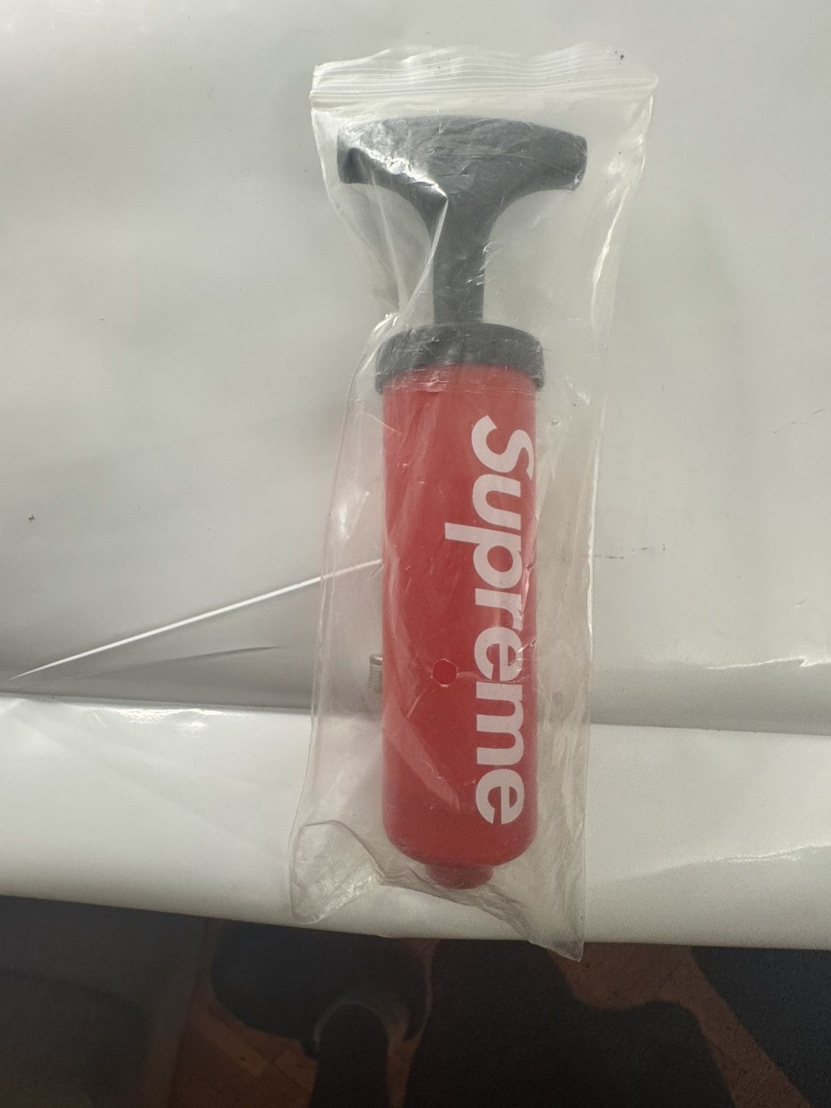 Supreme Supreme Ball Pump RARE Size ONE SIZE - 1 Thumbnail