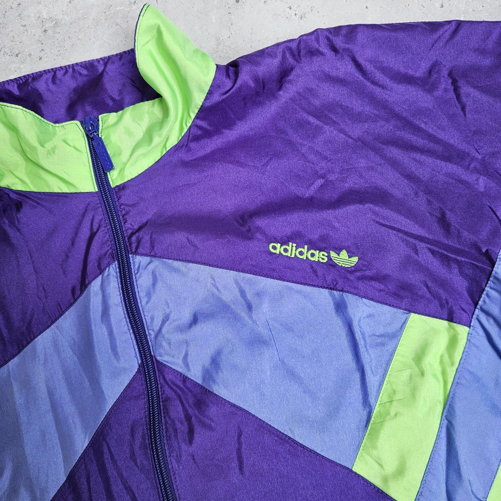 Adidas Vintage Adidas Windbreaker Purple and Green Size US L / EU 52-54 / 3 - 3 Thumbnail