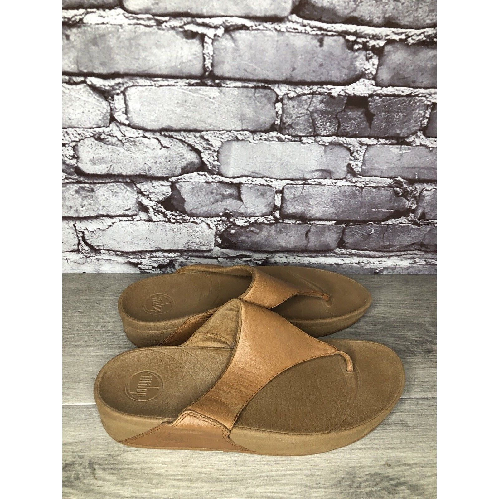 Other Fitflop Camel Tan Leather Flip Flop Wobble Board Sandals Wom Size US 10 / IT 40 - 1 Thumbnail