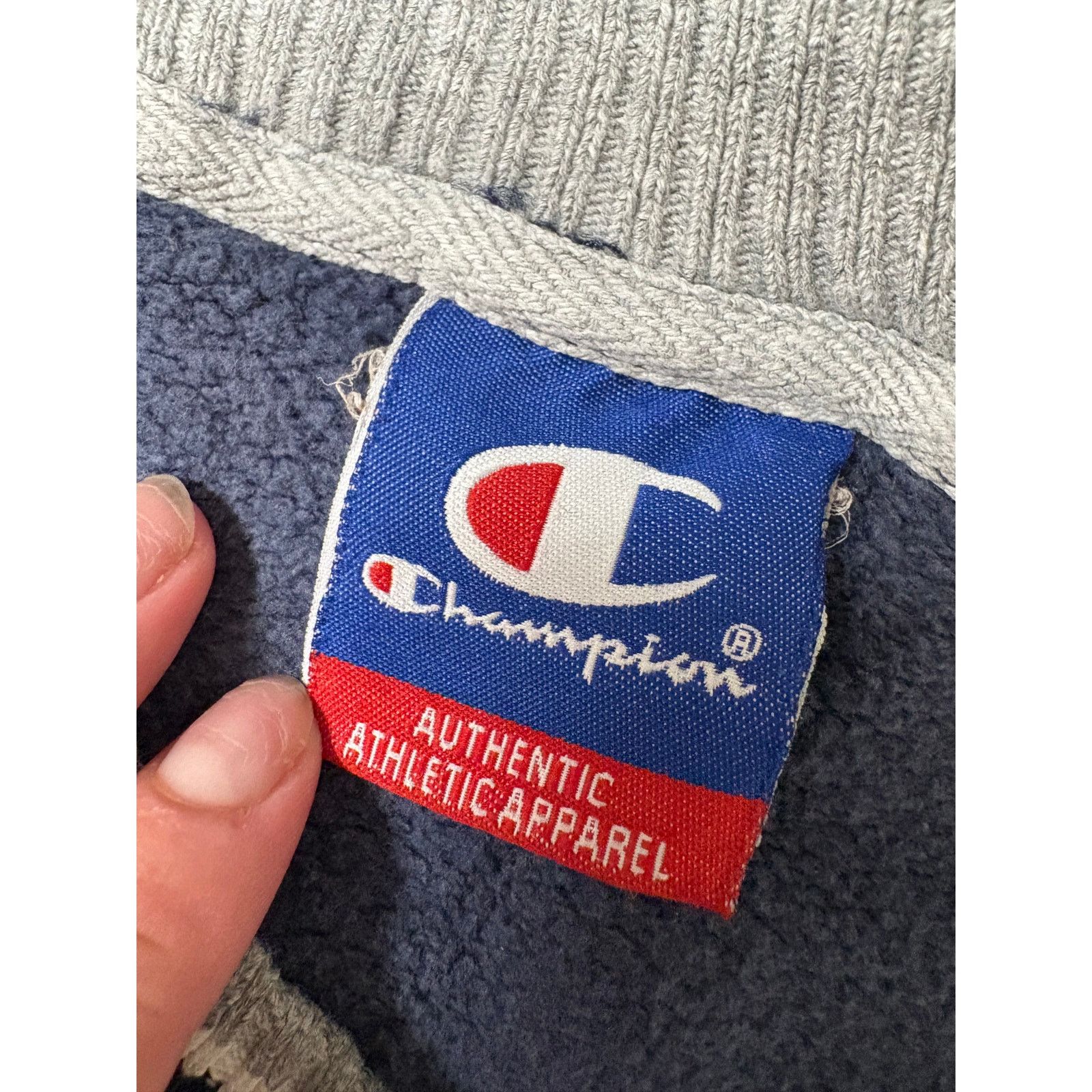 Champion Champion Vintage 90s Reverse Weave Navy Crewneck Sweater Size US XL / EU 56 / 4 - 5 Thumbnail