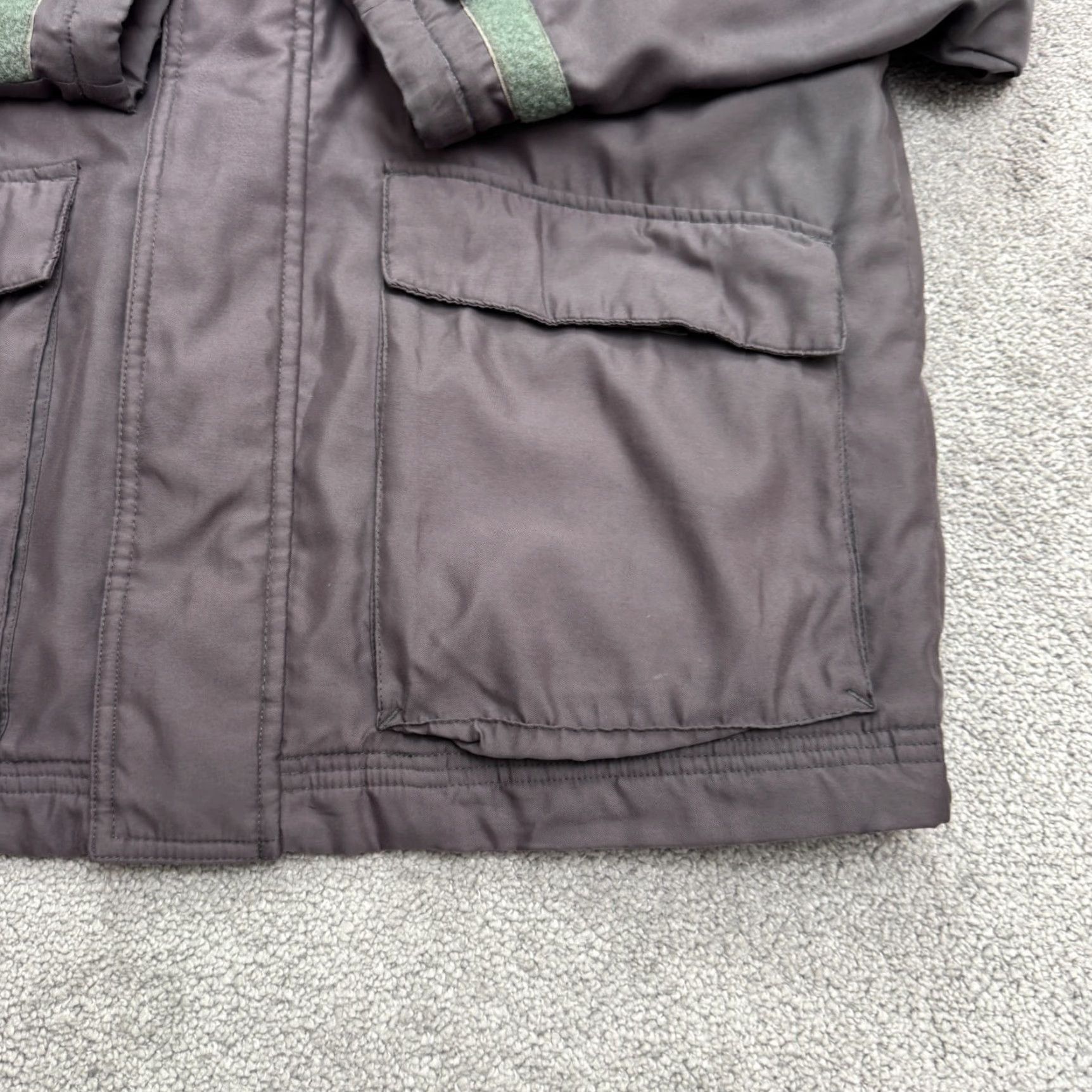 Vintage VINTAGE Bossini Jacket Urban 90's Retro Utility Mens Small Gray Quilted Fleece Zip Size US S / EU 44-46 / 1 - 4 Thumbnail