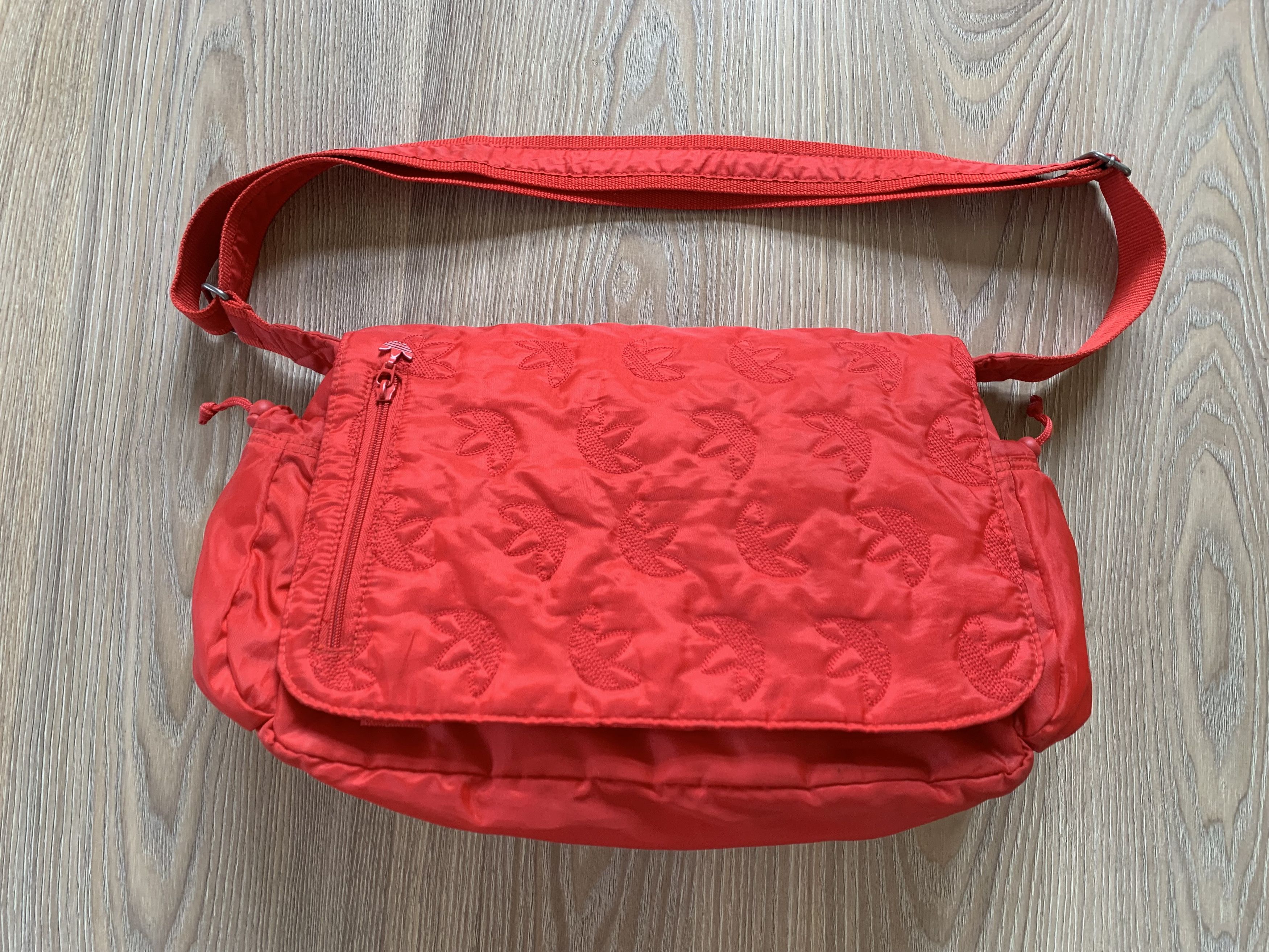 Adidas Vintage Adidas Monogram Crossbody Bag Size ONE SIZE - 2 Thumbnail