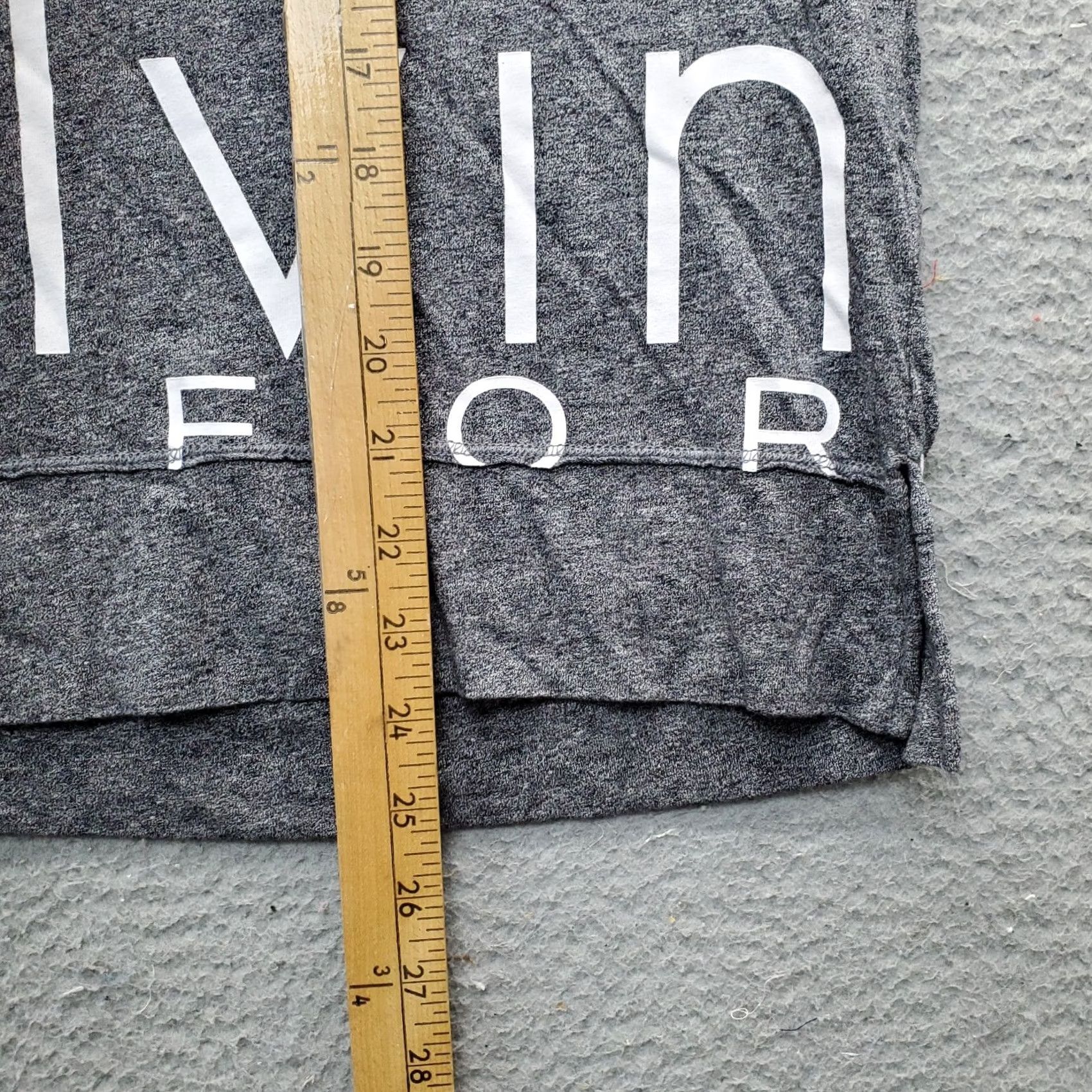 Calvin Klein Calvin Klein Women's S Gray Quick Dry Short Sleeve T-Shirt Size S / US 4 / IT 40 - 6 Thumbnail