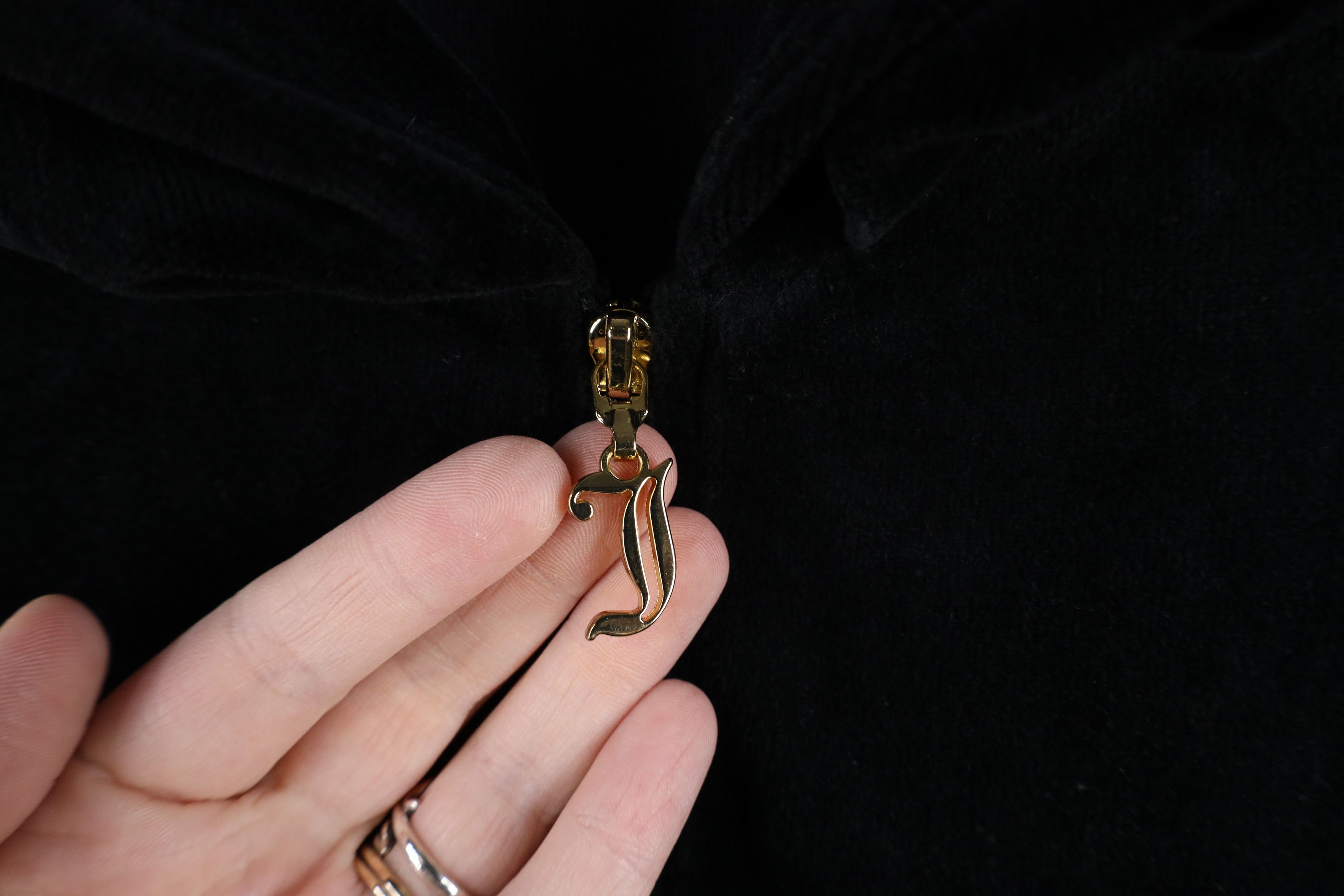 Juicy Couture × Vintage Vintage 90s Y2K Juicy Couture Velour Sequined Hoodie Jacket Size L / US 10 / IT 46 - 4 Thumbnail