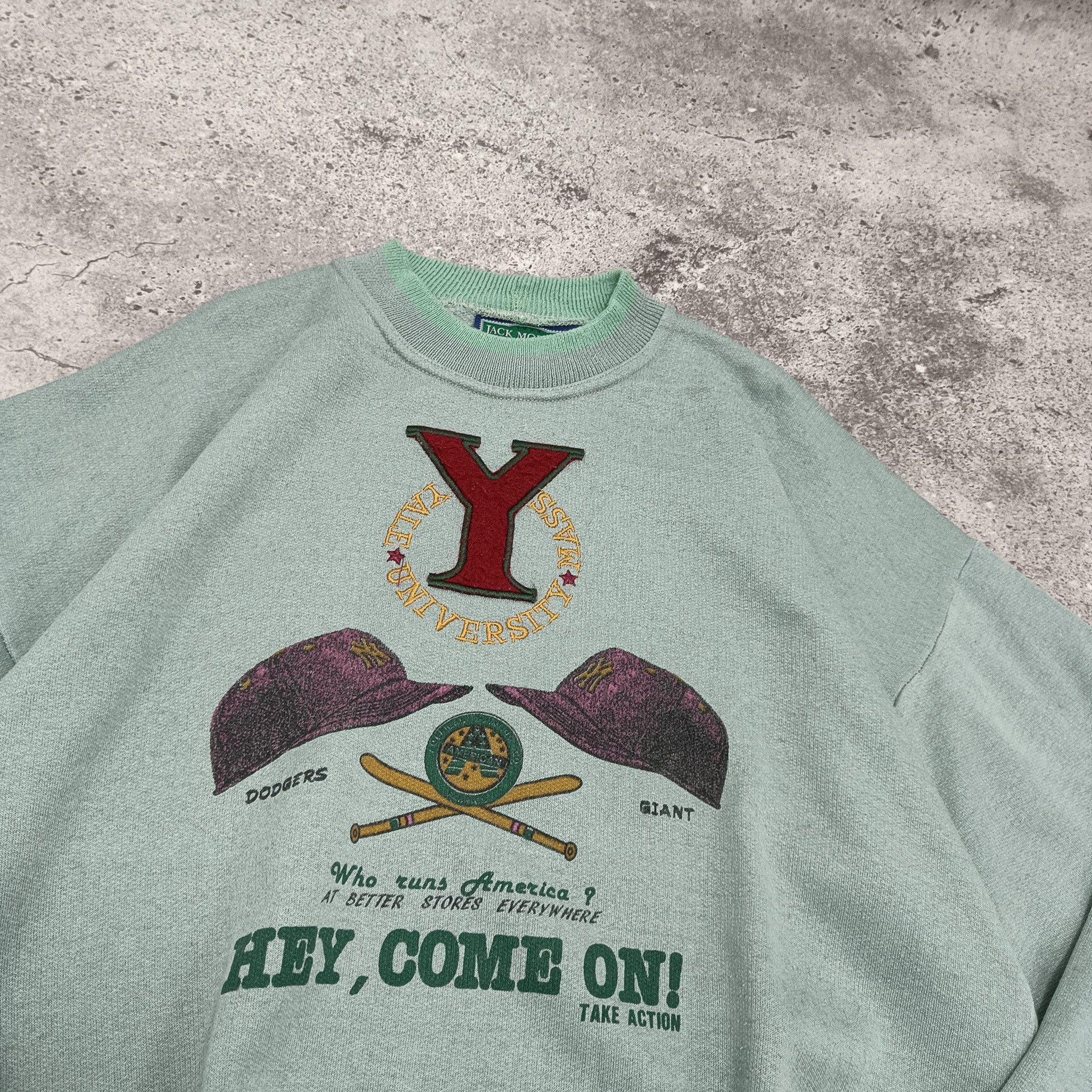 Vintage VINTAGE YALE UNIVERSITY SWEATSHIRT XL PULLOVER Size US XL / EU 56 / 4 - 2 Thumbnail