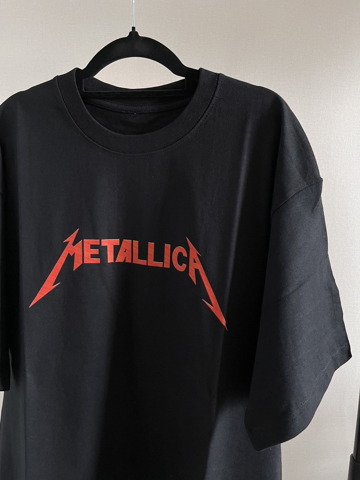 Metallica Metallica T-shirt/ black with red print Size US L / EU 52-54 / 3 - 4 Thumbnail