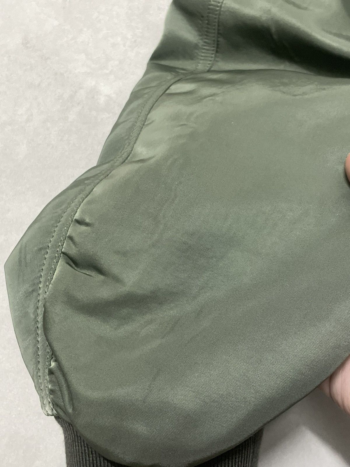 Balenciaga SS17 Balenciaga Padded MA1 Cropped Bomber Jacket Sz S Size US S / EU 44-46 / 1 - 17 Thumbnail