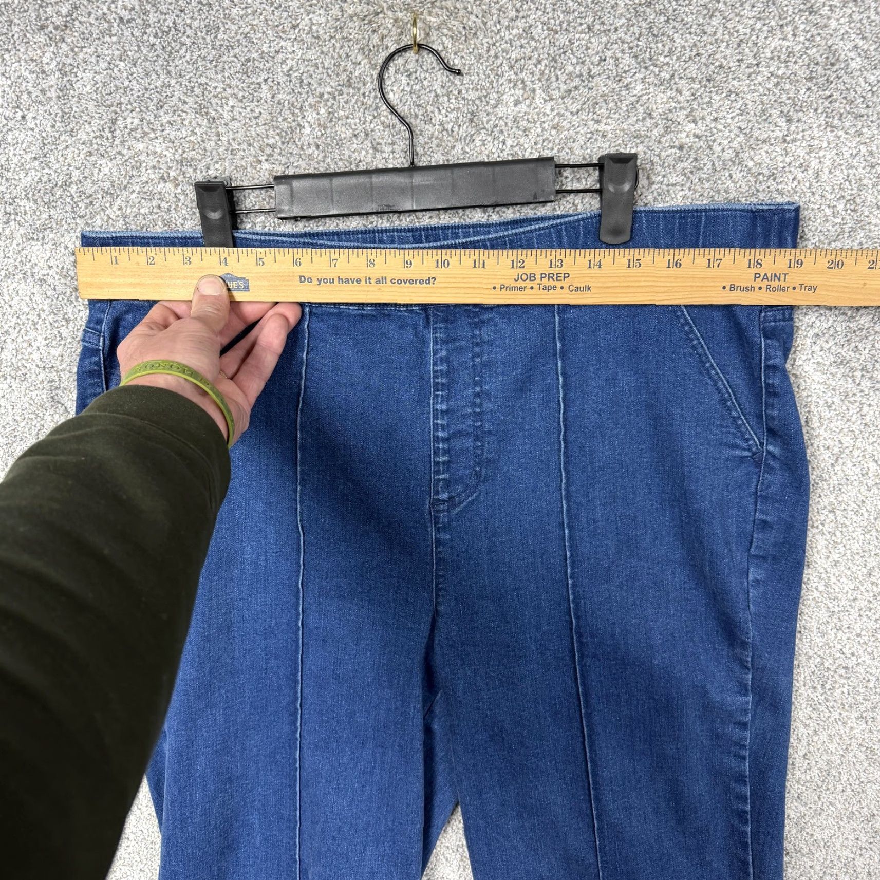 Vintage Isaac Mizrahi Live! Capri Jeans Womens 18W Blue Straight Leg Cropped Denim Size 40" / US 18 - 2 Thumbnail