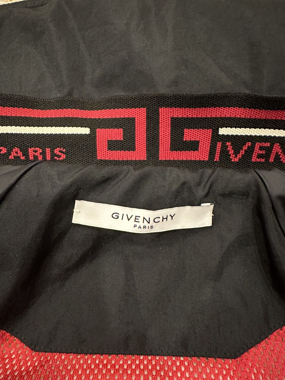 Givenchy Givenchy Vintage Sports Sailing Zip Up Black / Red Jacket Size US L / EU 52-54 / 3 - 10 Thumbnail