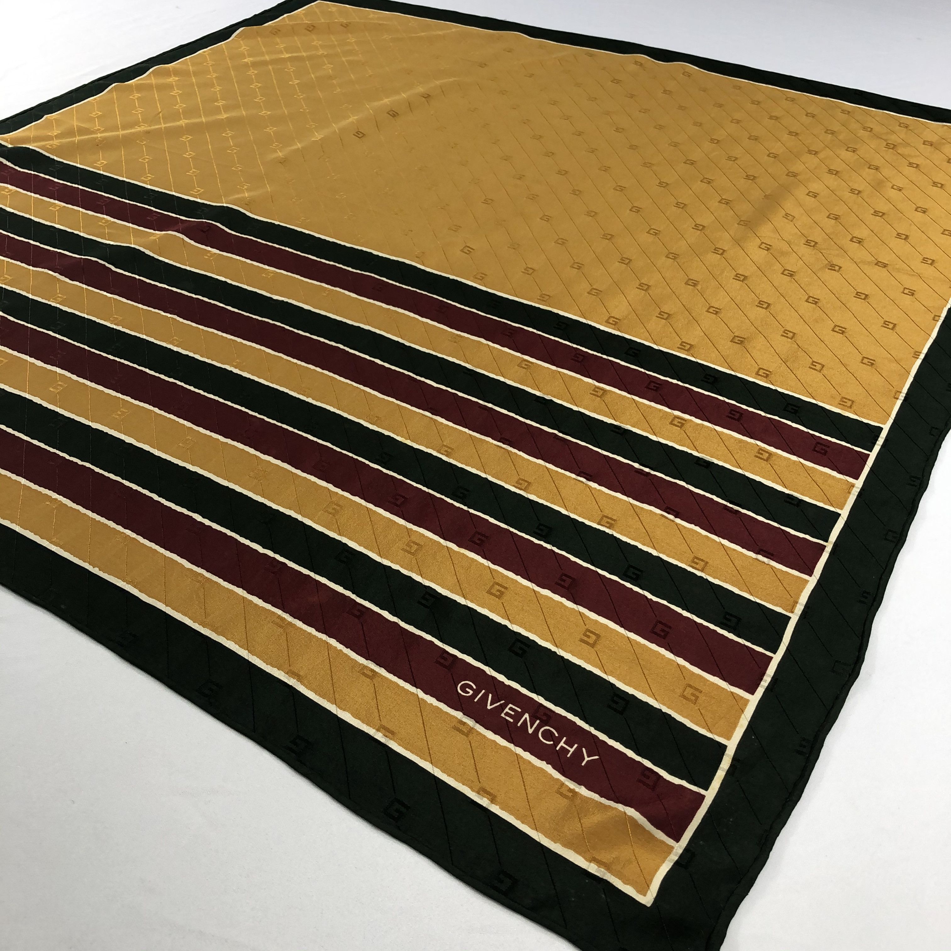 Vintage Vintage Givenchy Silk Scarf Size ONE SIZE - 3 Thumbnail