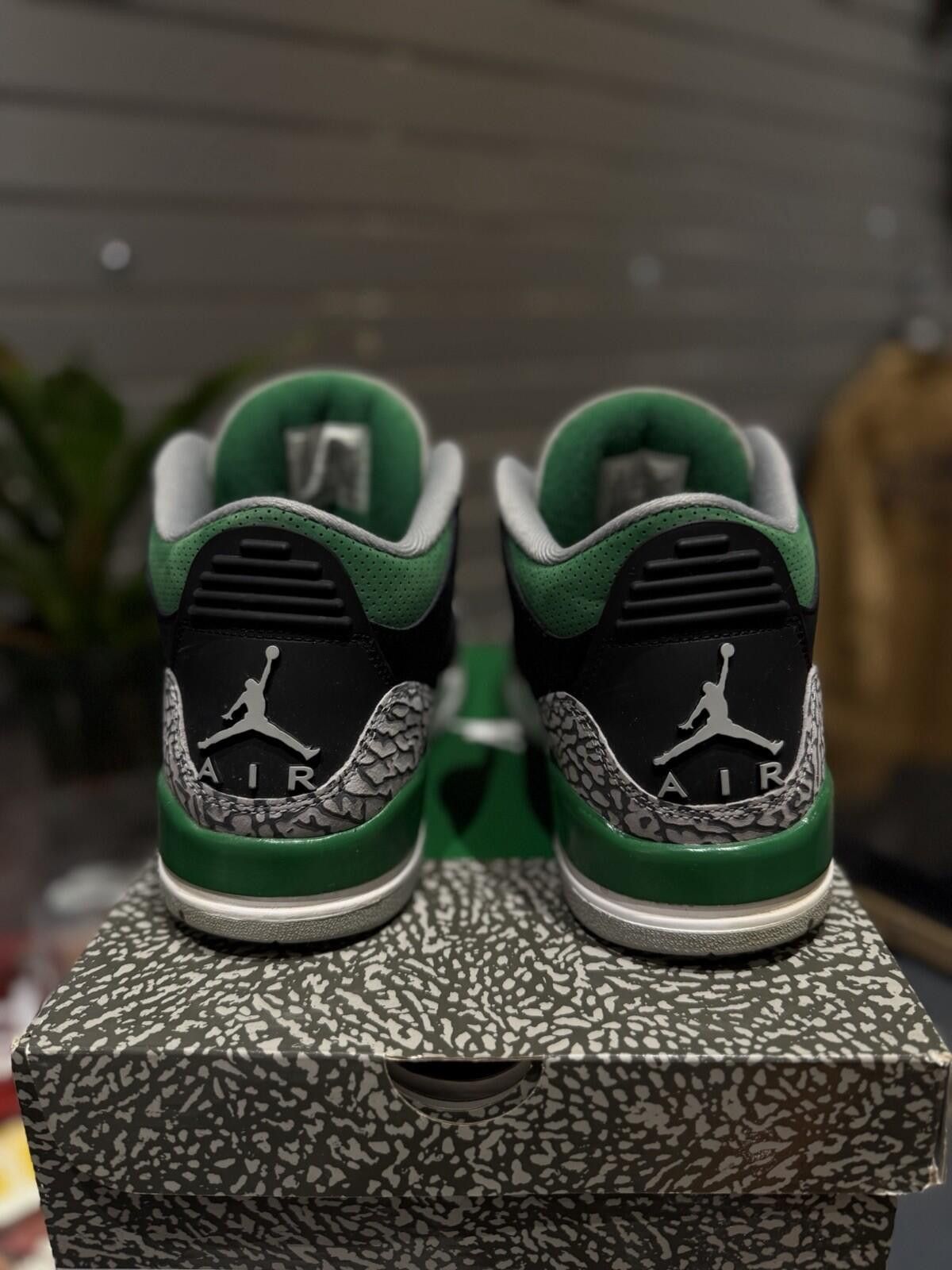 Jordan Brand Air Jordan 3 'Pine Green' Men's Size 10 Pre-owned Sneakers Size US 10 / EU 43 - 10 Thumbnail