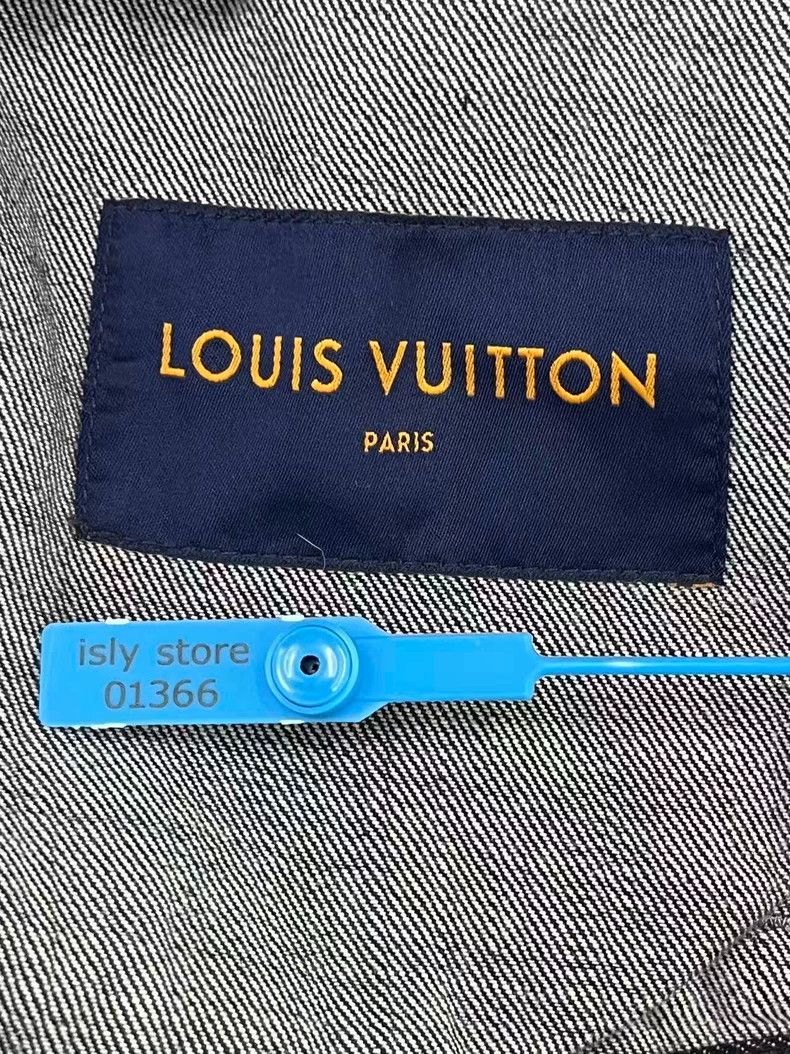 Louis Vuitton Louis Vuitton Bow color-block single-breasted denim jacket Size US L / EU 52-54 / 3 - 5 Thumbnail