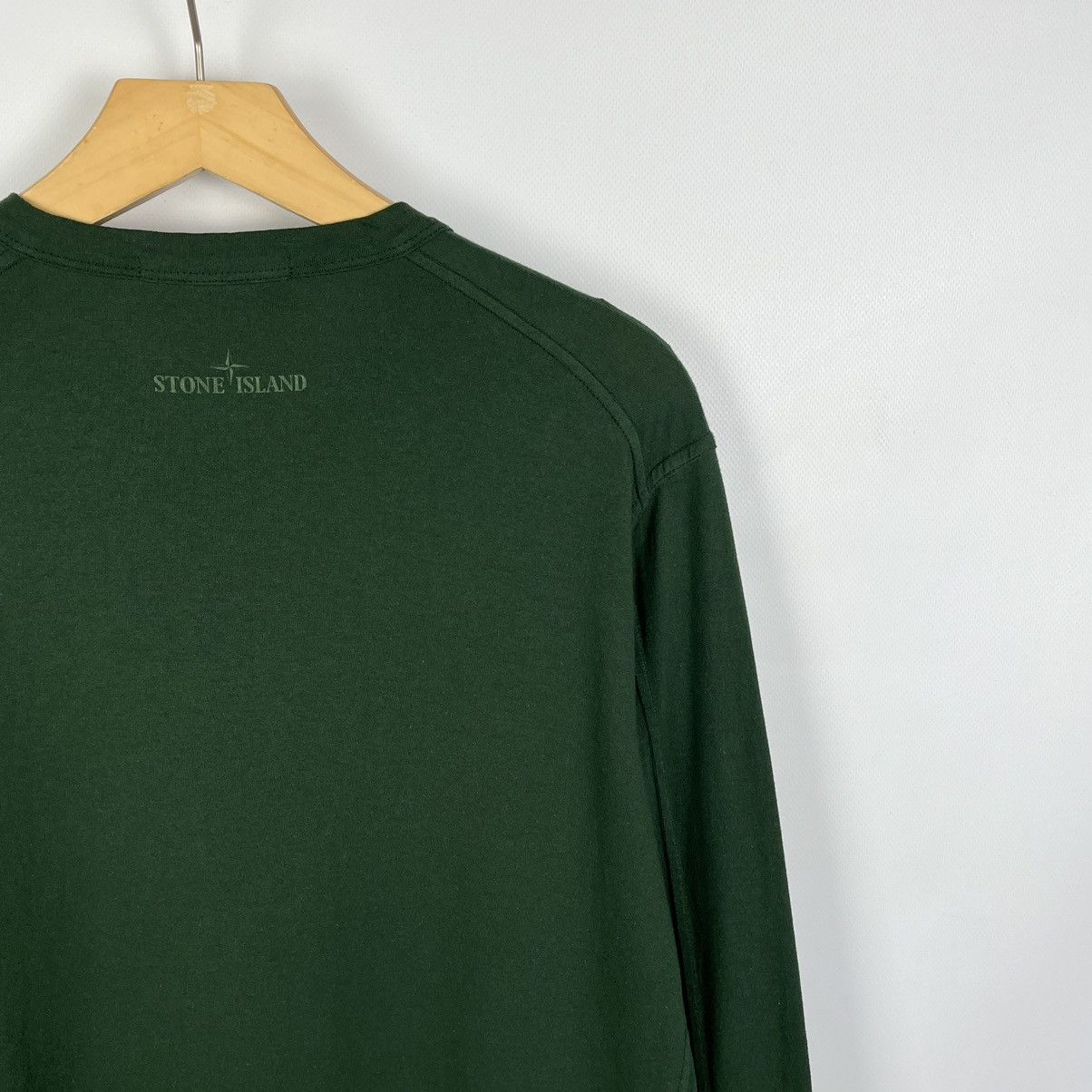 Stone Island Stone Island V Neck Pocket Long Sleeve T Shirt Size US M / EU 48-50 / 2 - 18 Thumbnail