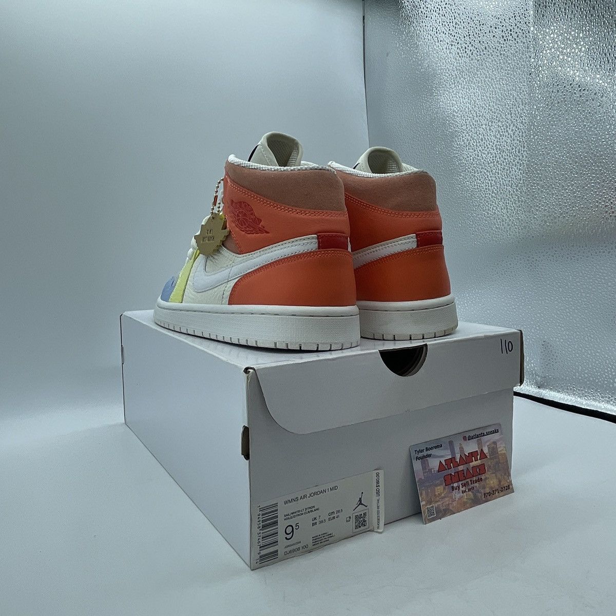 Jordan Brand Wmns air Jordan 1 mid to my first coach Size US 9.5 / IT 39.5 - 4 Thumbnail