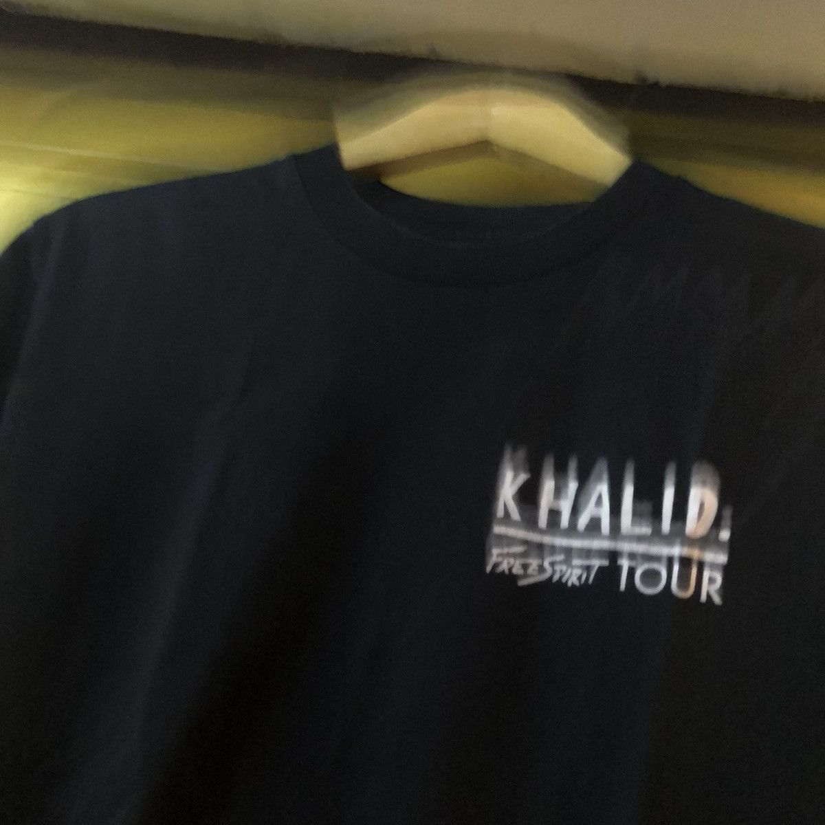 Rap Tees 2019 Khalid Free Spirit Tour Tee Size US M / EU 48-50 / 2 - 5 Thumbnail