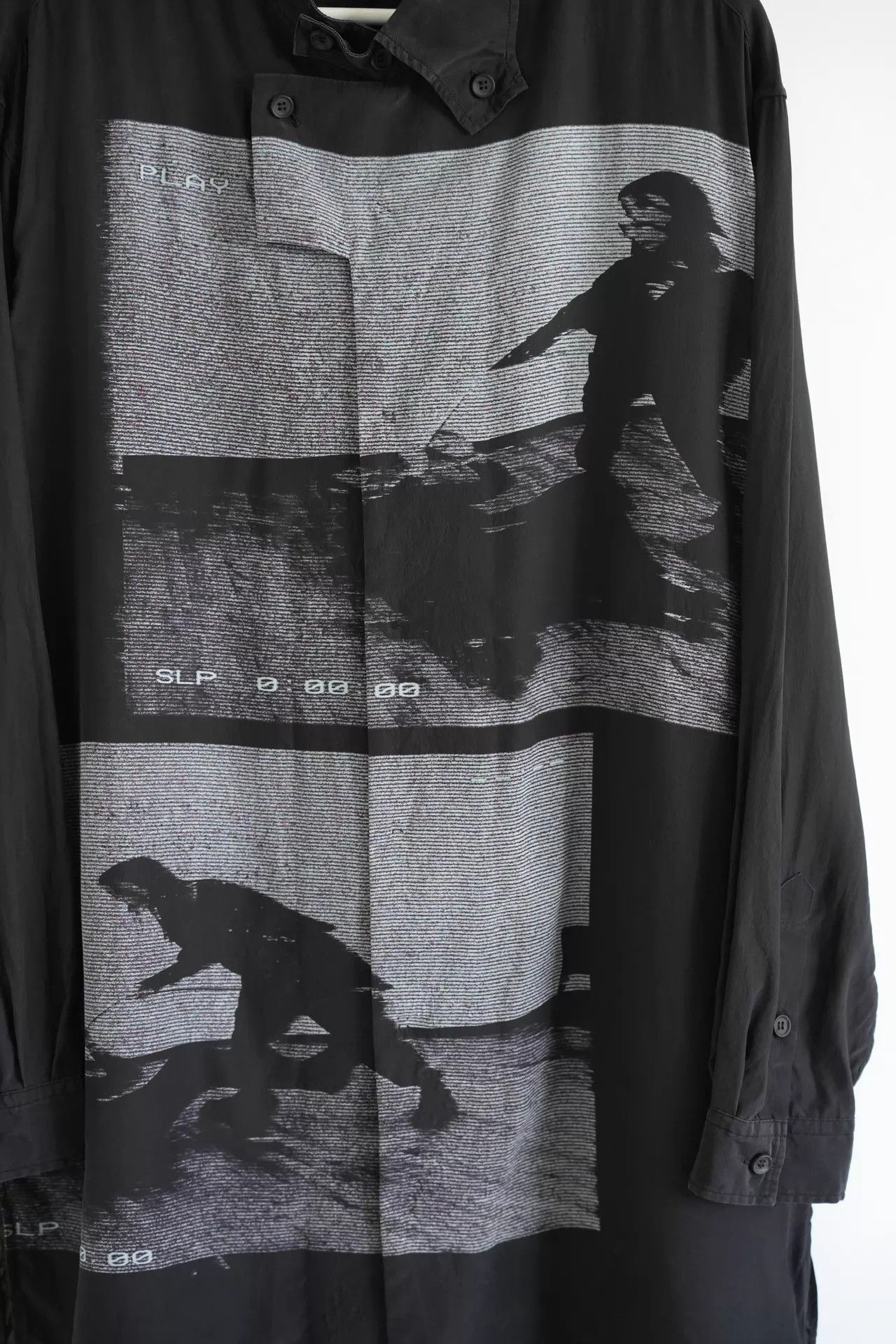 Yohji Yamamoto Yohji Yamamoto 22SS 100% Silk Movie Print Shirt Size US M / EU 48-50 / 2 - 3 Thumbnail