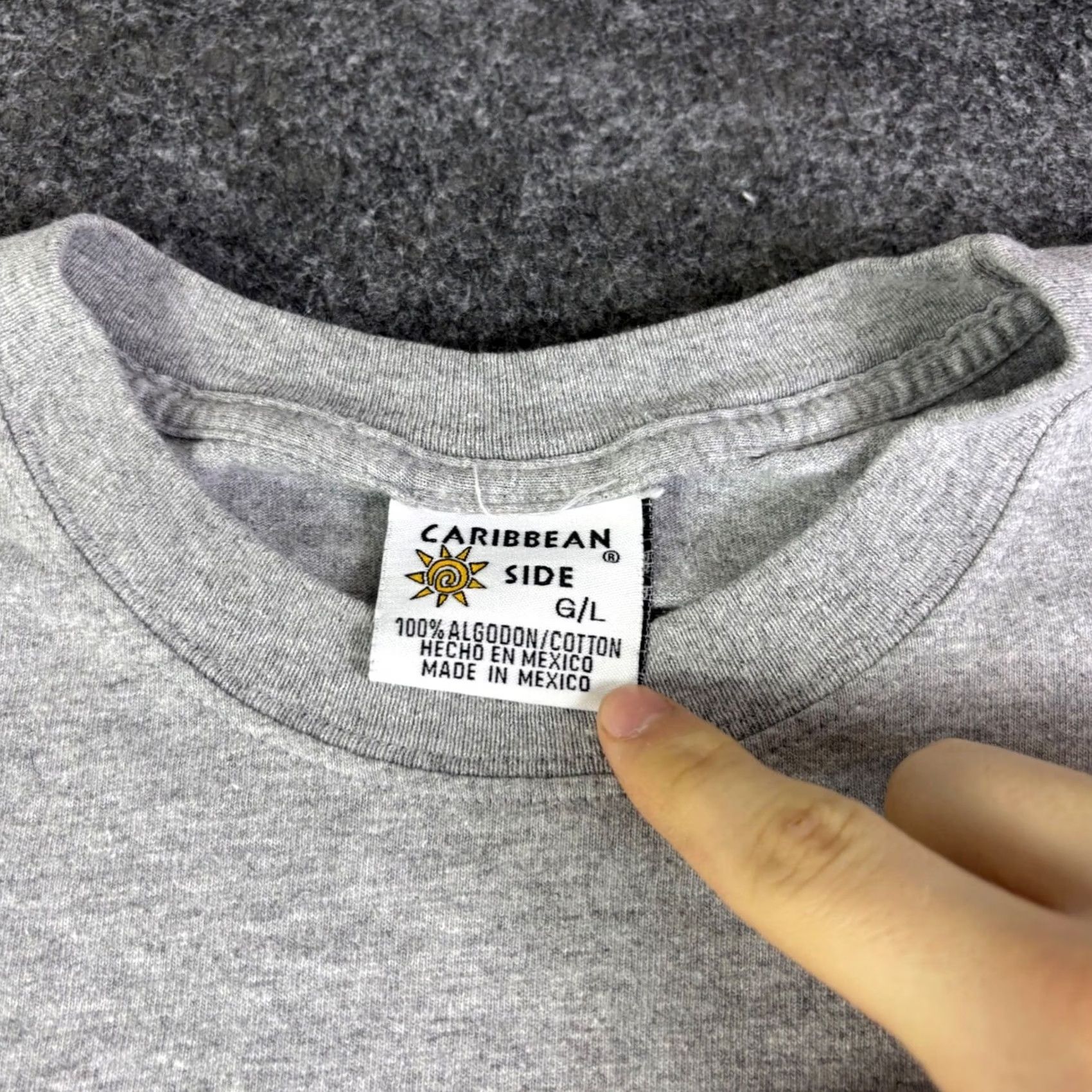 Vintage Caribbean Side T-Shirt Gray Crew Neck Short Sleeve Mens Large Distressed Graphic Print Mexico Caribbean Side Vintage-N/A Size US L / EU 52-54 / 3 - 3 Thumbnail