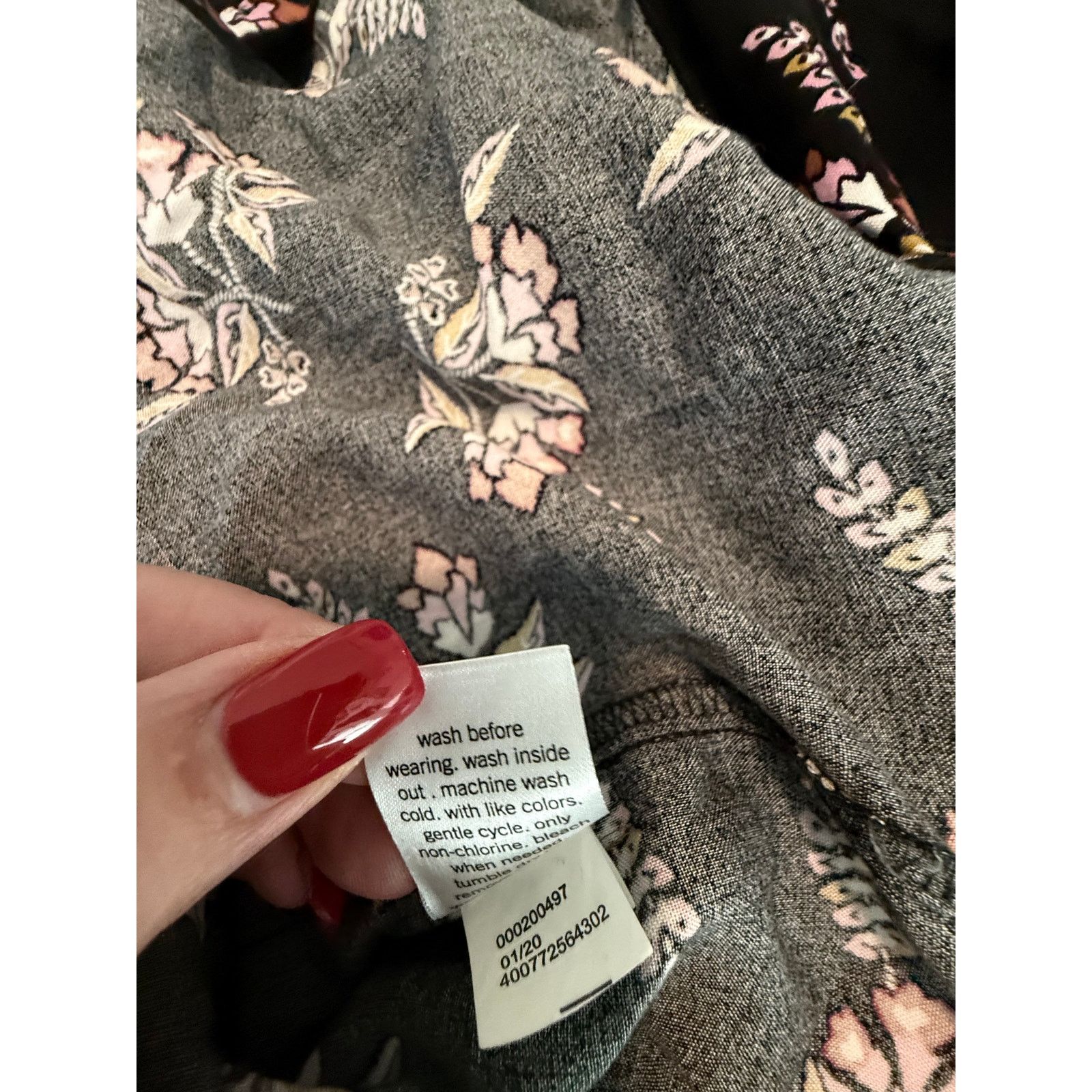 Sonoma Sonoma Floral Print Blouse Women Black V-Neck XL - A023 Size XL / US 12-14 / IT 48-50 - 6 Thumbnail