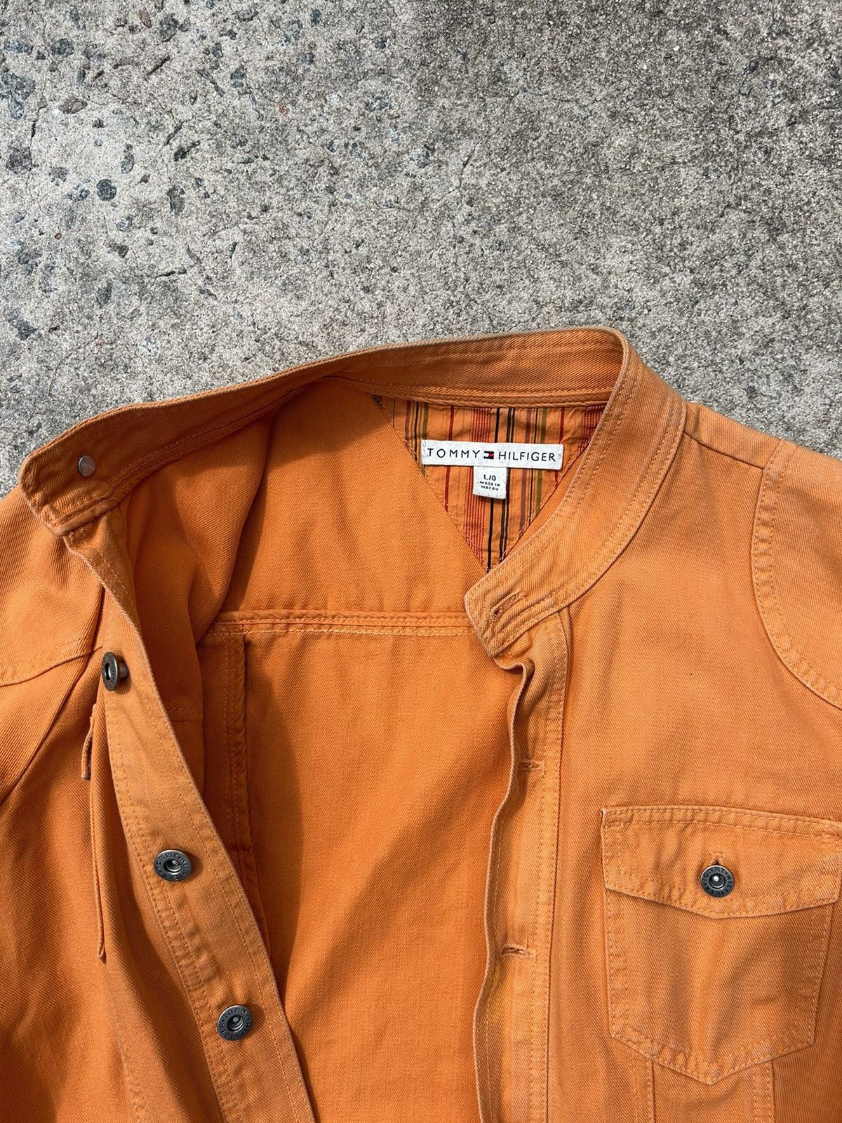 Tommy Hilfiger Tommy Hilfiger Cropped Denim Jacket Size L / US 10 / IT 46 - 2 Thumbnail