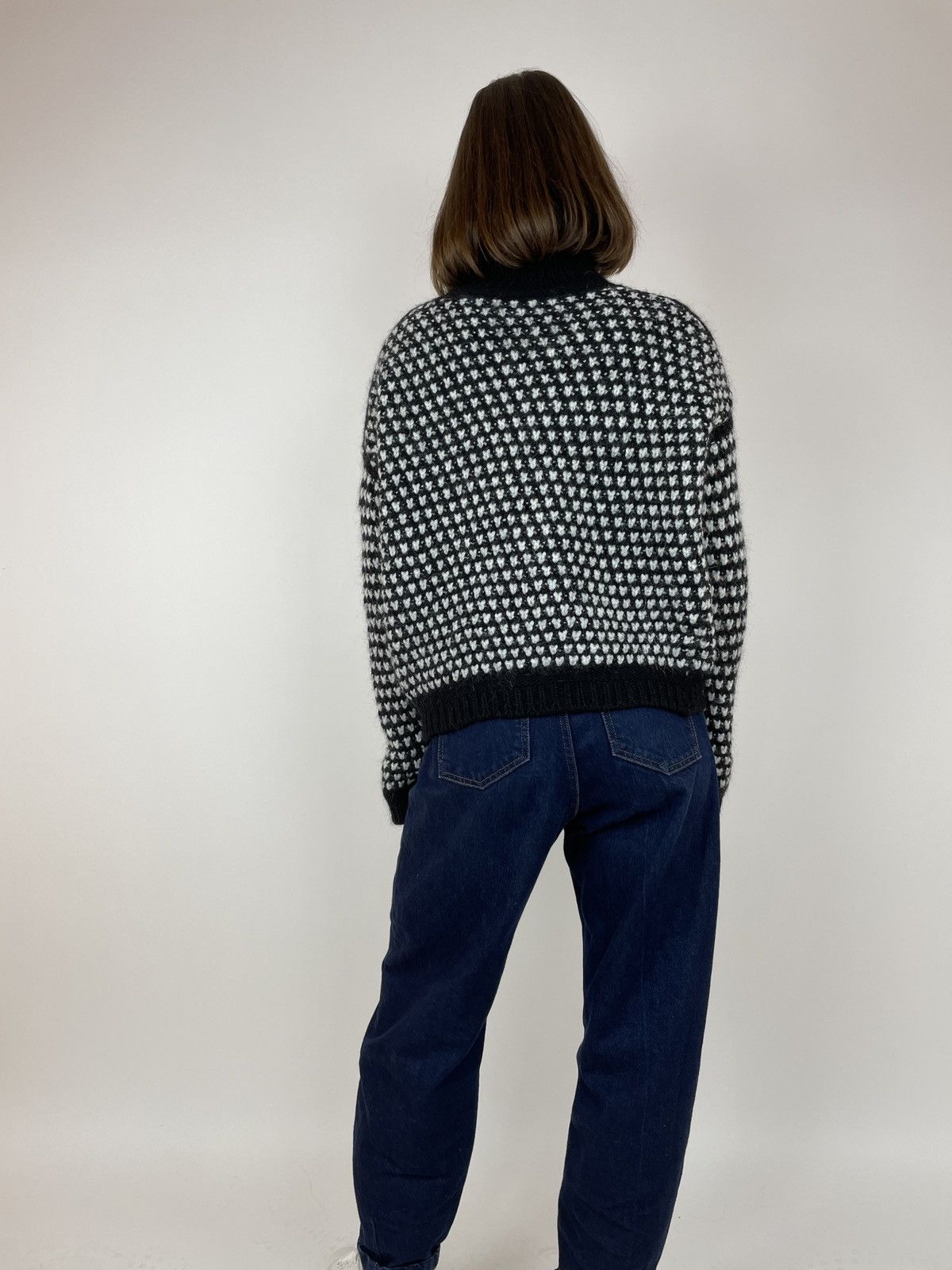 Hugo Boss HUGO BOSS WOMENS wool cropped oversized High Neck sweater Size L / US 10 / IT 46 - 5 Thumbnail