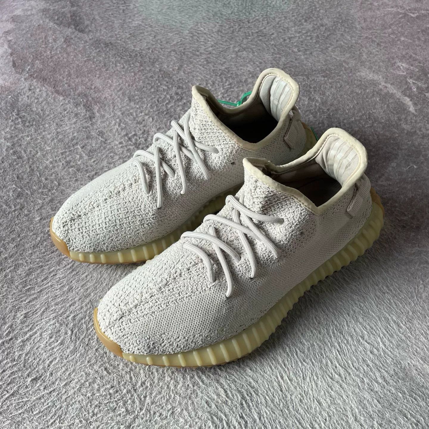 Yeezy Yeezy Lowtop Sneakers 42 Men Size US 9 / EU 42 - 1 Thumbnail
