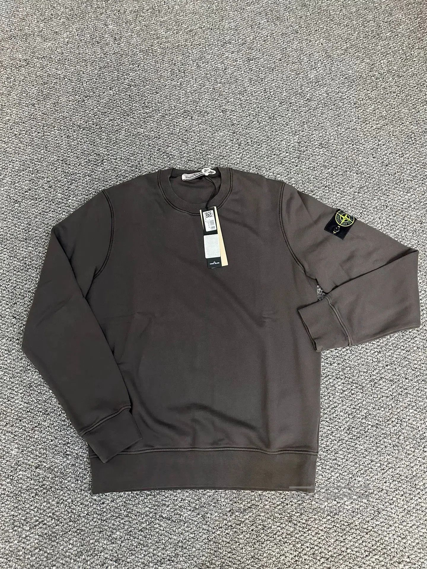 Stone Island stone island gray sweatshirt size L. Size US L / EU 52-54 / 3 - 1 Thumbnail