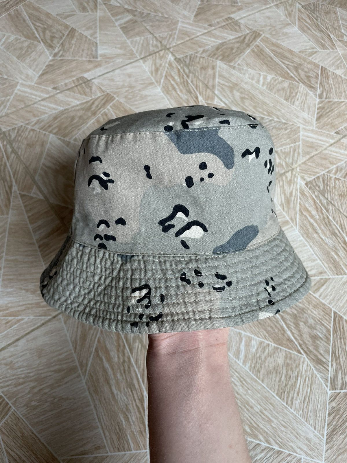 Vintage Rare Y2K Vintage UCLA Military Camo Frozen Snow Bucket Hat Size ONE SIZE - 2 Thumbnail