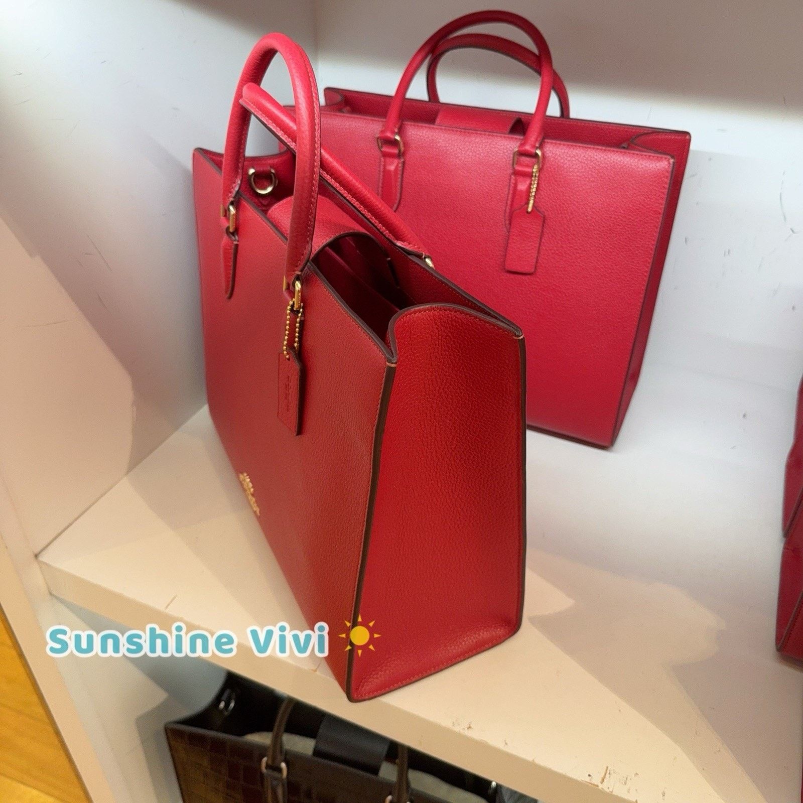Coach NWT Bundle Coach Maggie Tote CY666 Red & Long Charm Chain Size ONE SIZE - 6 Thumbnail