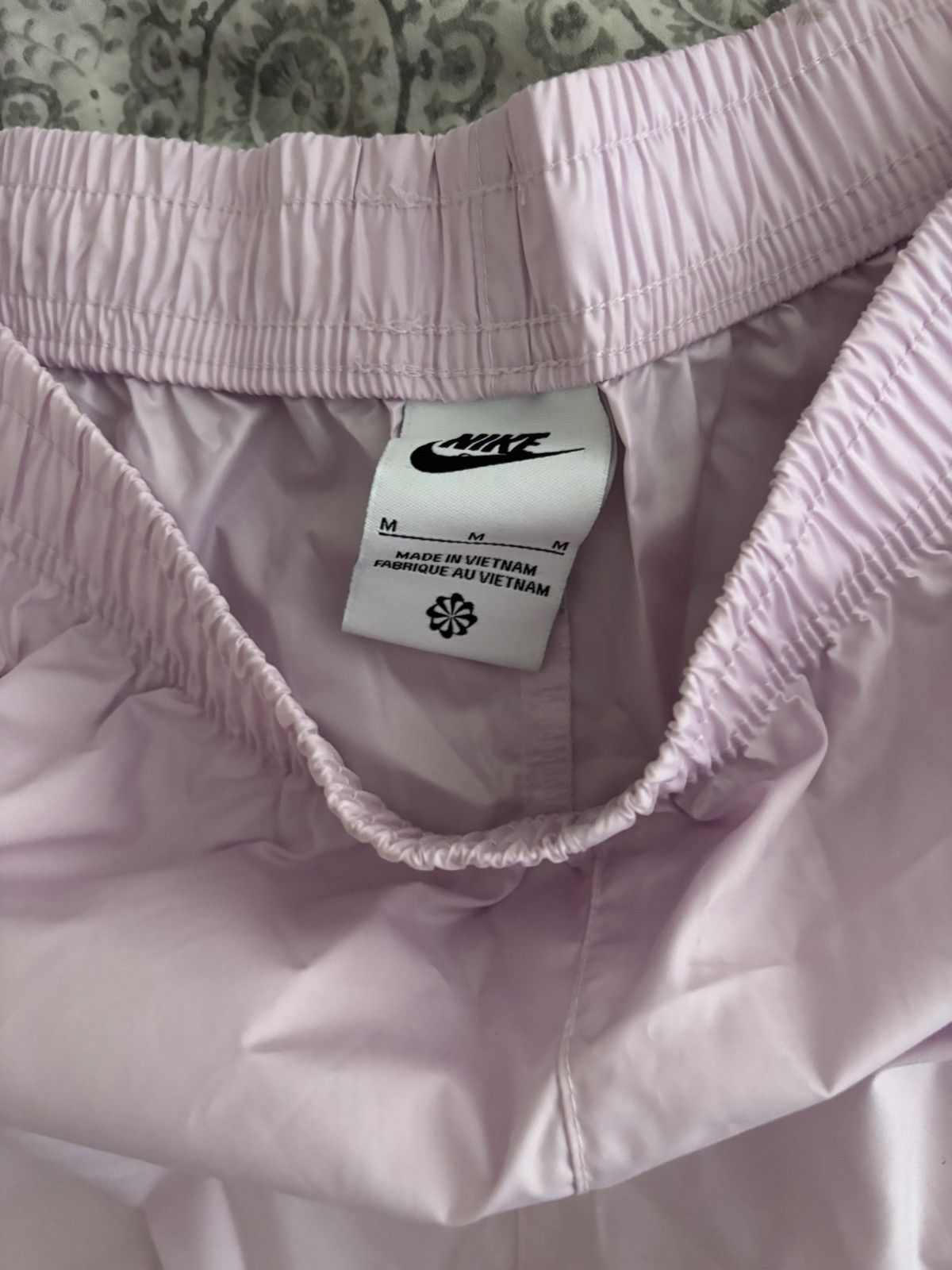 Nike Nike pink and white shorts Size 32" / US 10 / IT 46 - 2 Thumbnail