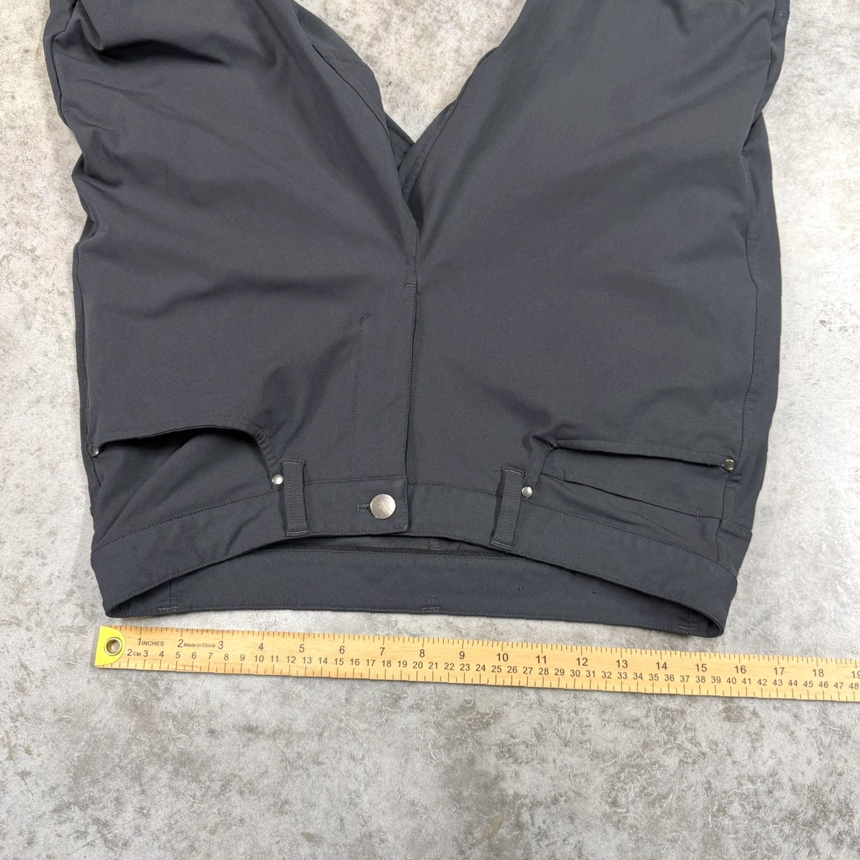 Lululemon Lululemon Pants Mens 31 x 27 Chino Tech Warpstreme Office Golf Slim Flat Front Pockets Gray Tight Tapered Casual Zip Size US 31 - 7 Thumbnail