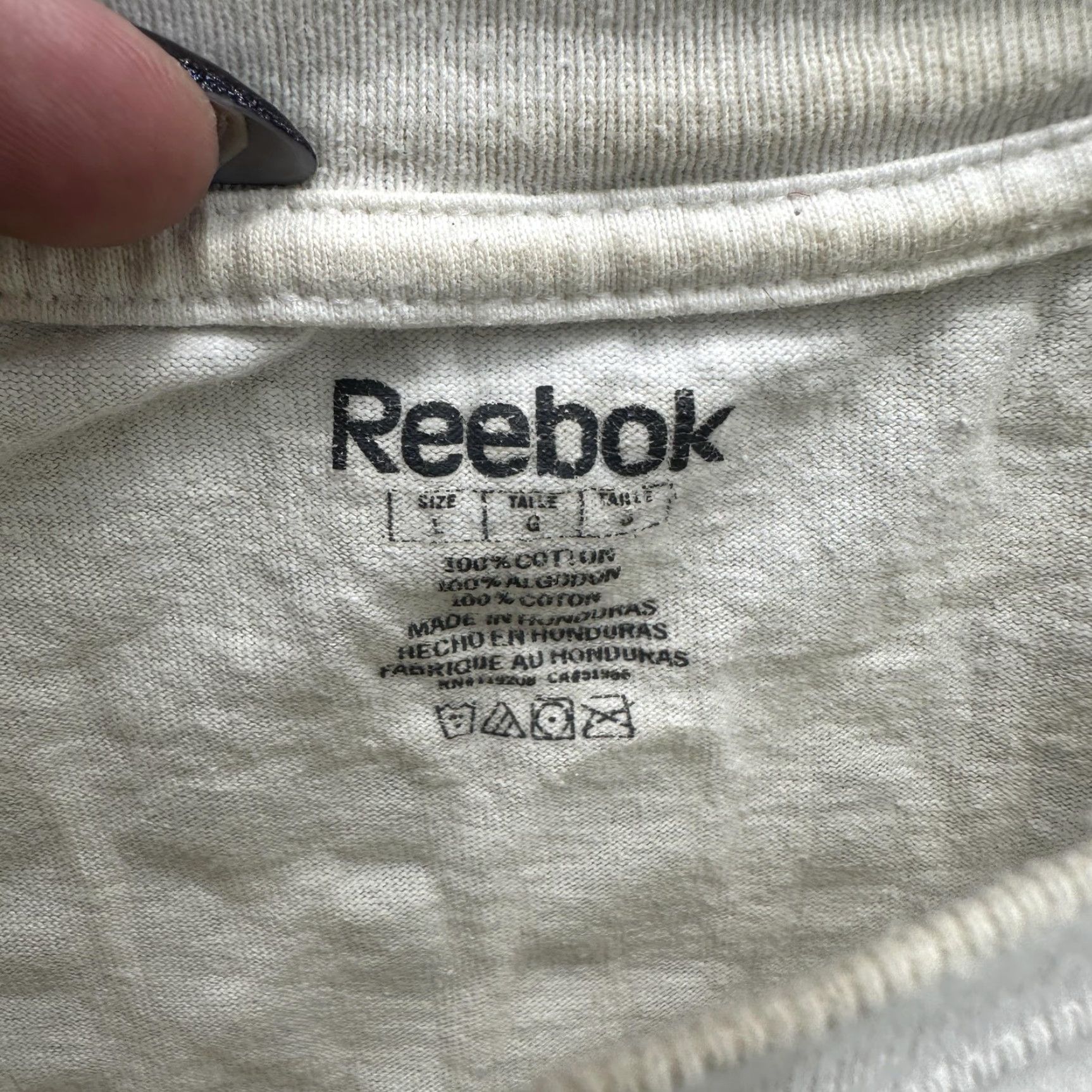 Reebok Chicago Blackhawks Shirt Mens Large White 2010 Stanley Cup Champions Reebok NHL Size US L / EU 52-54 / 3 - 7 Thumbnail