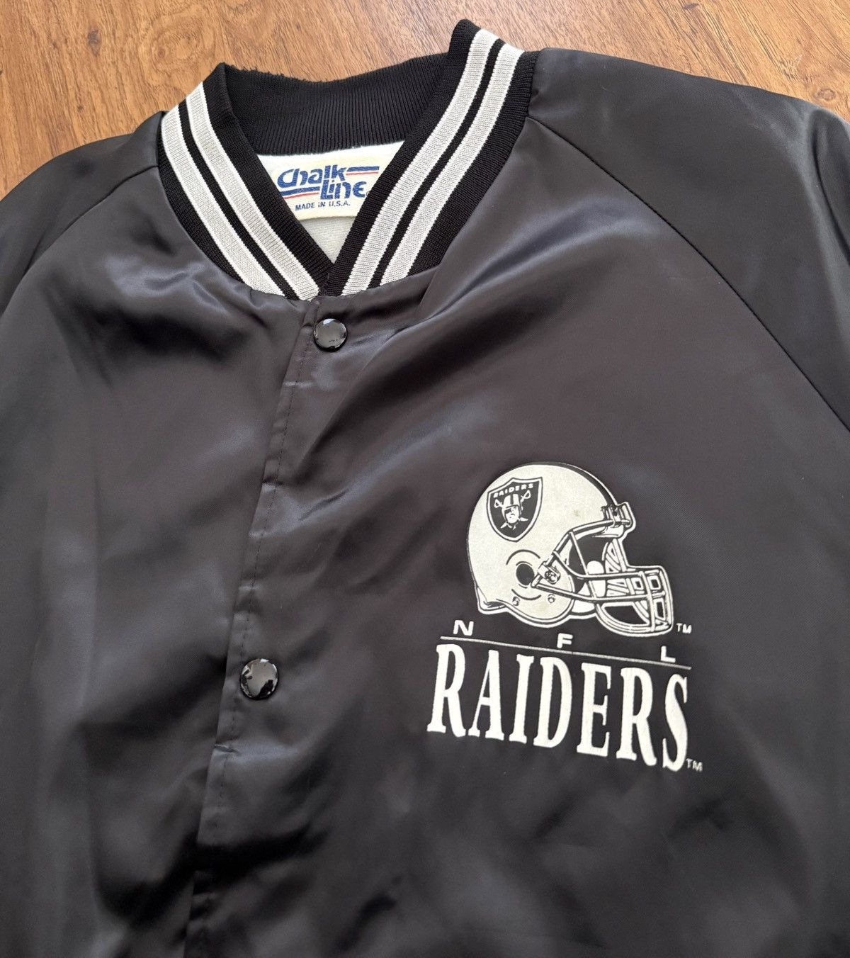 Chalk Line Vintage 1992 Raiders Los Angeles Jacket Satin XL Chalk line Size US XL / EU 56 / 4 - 4 Thumbnail